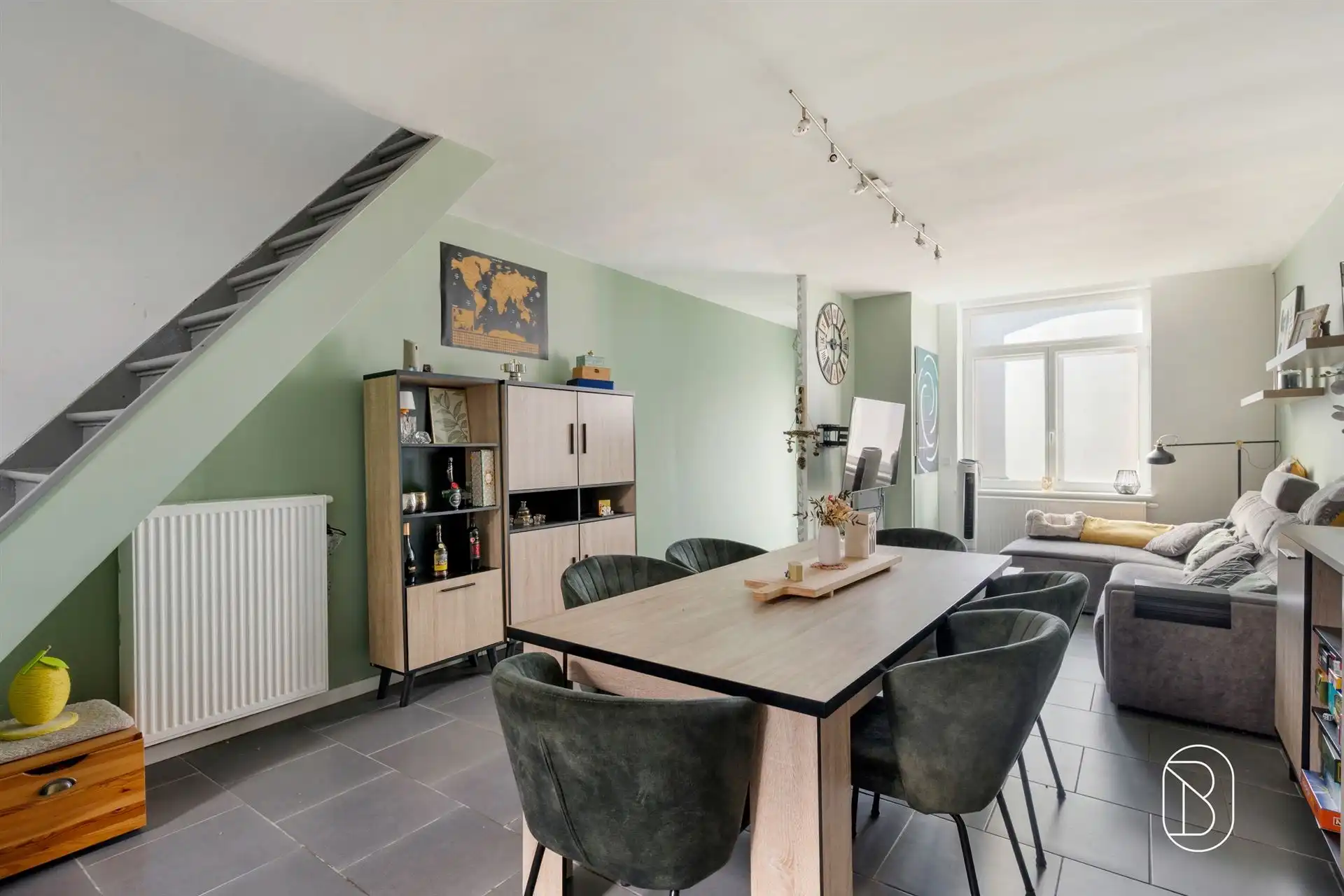 Gerenoveerde woning met 3 slaapkamers en EPC B in Moeskroen foto {{pictureIndex}}