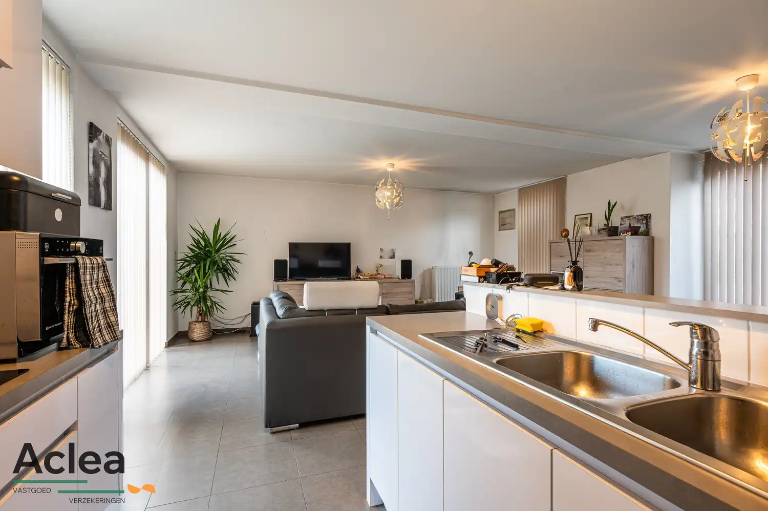 Woning met 3 slaapkamers, garage en 2 ruime terrassen in rustige woonomgeving foto 5