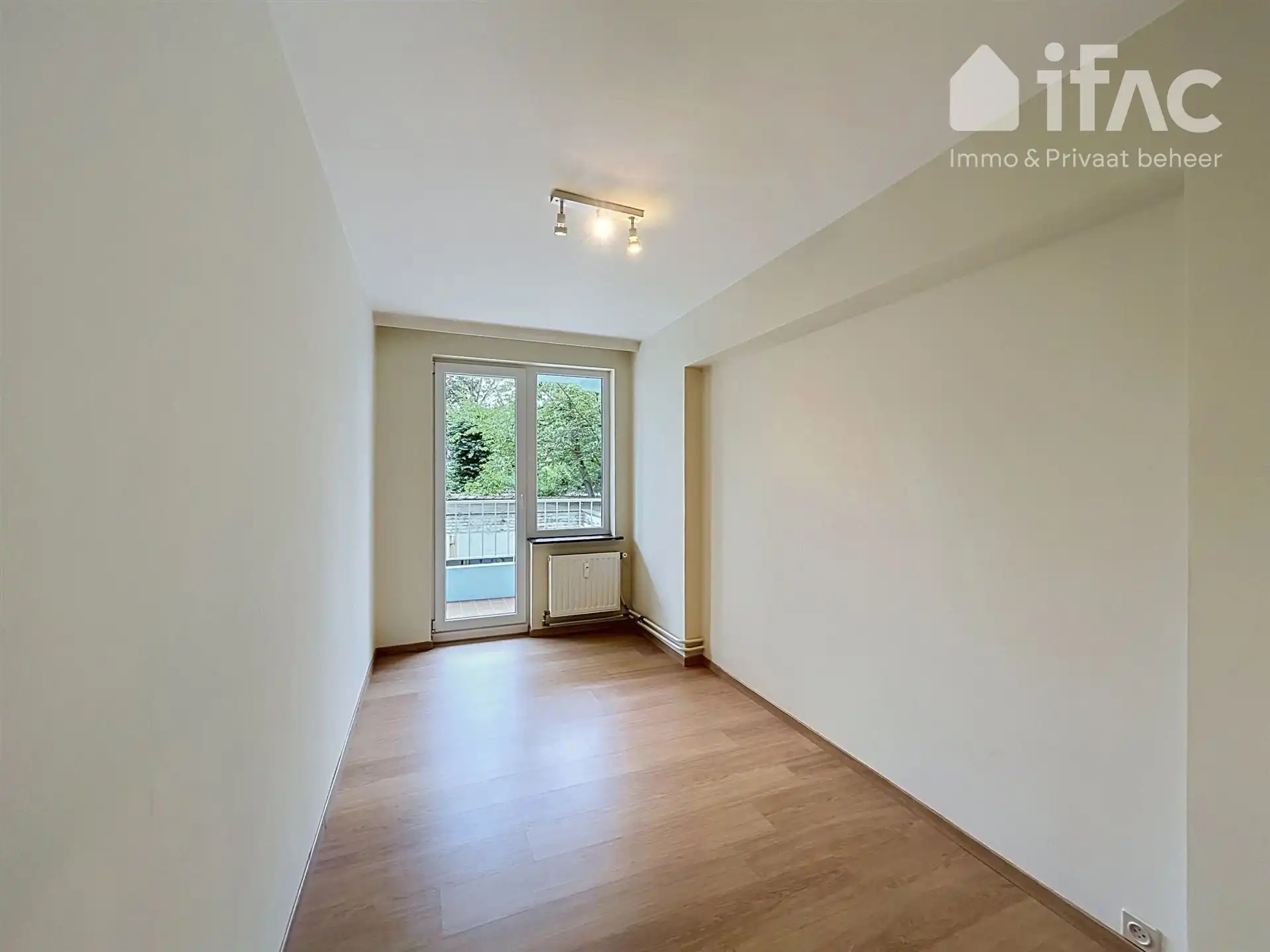 Ruim en goed gelegen appartement foto 10