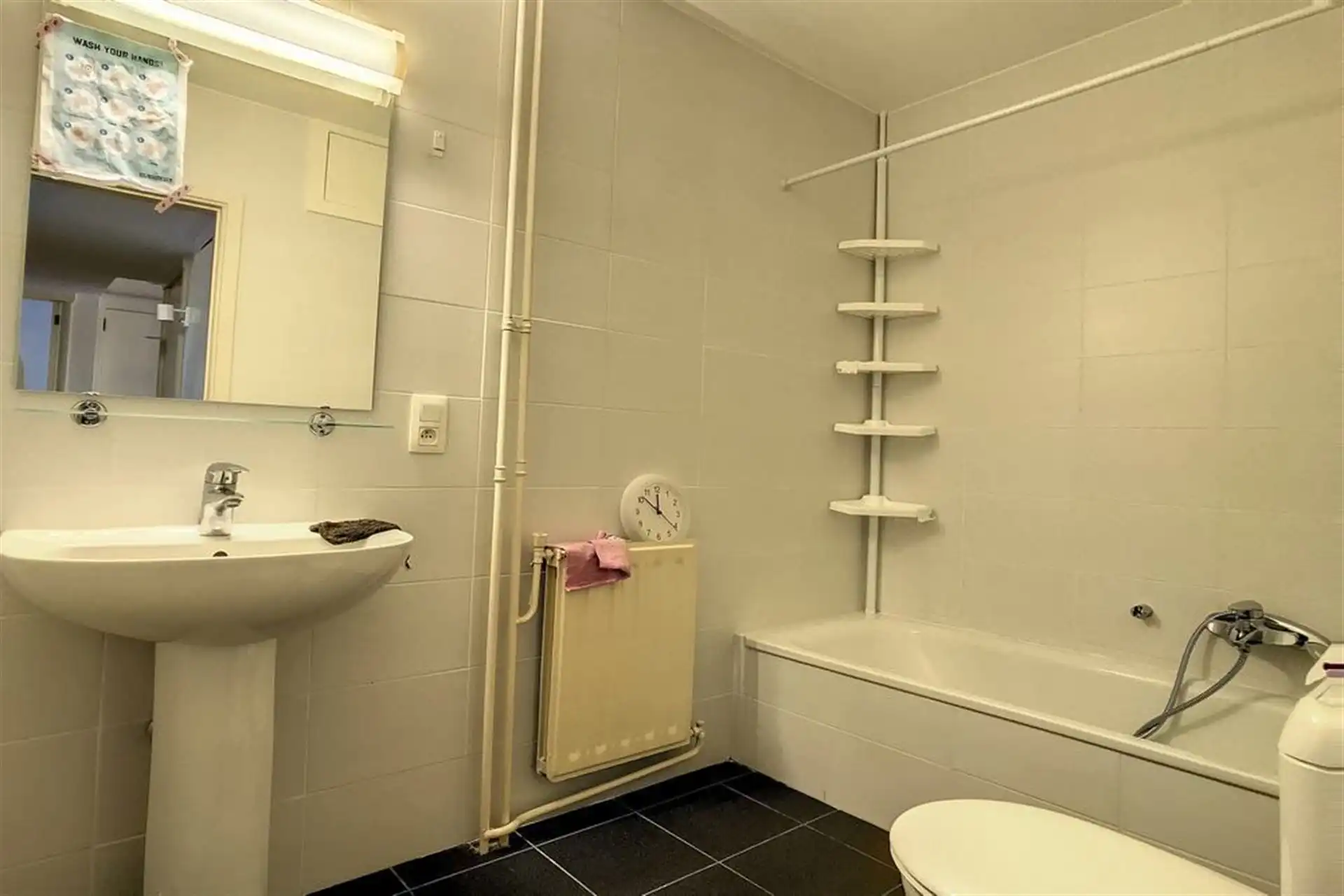 Ruim en goed gelegen appartement foto 10