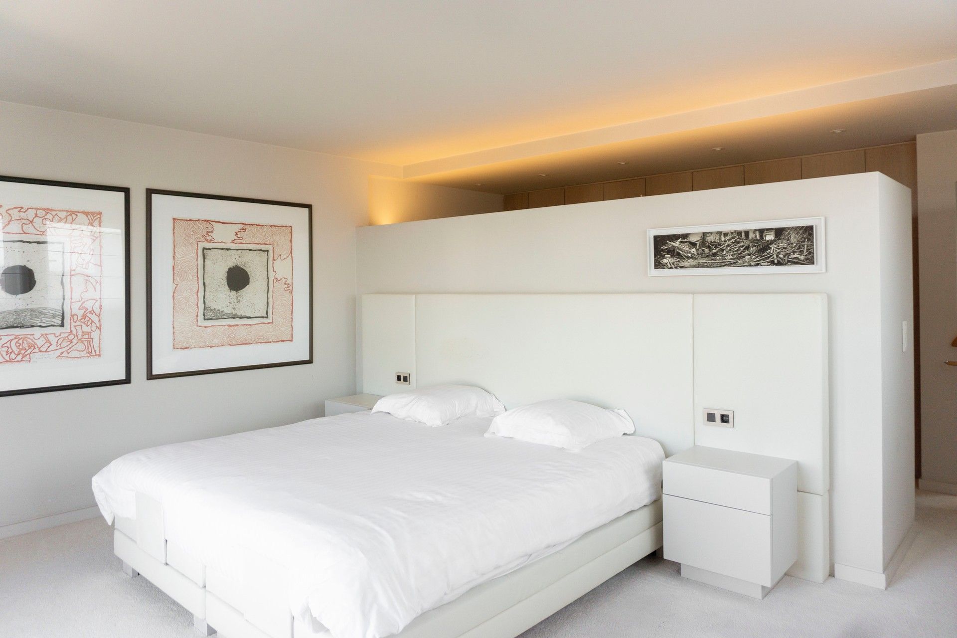 Uniek penthouse met tijdloze luxe, ruimte en zicht over Hasselt. foto 16