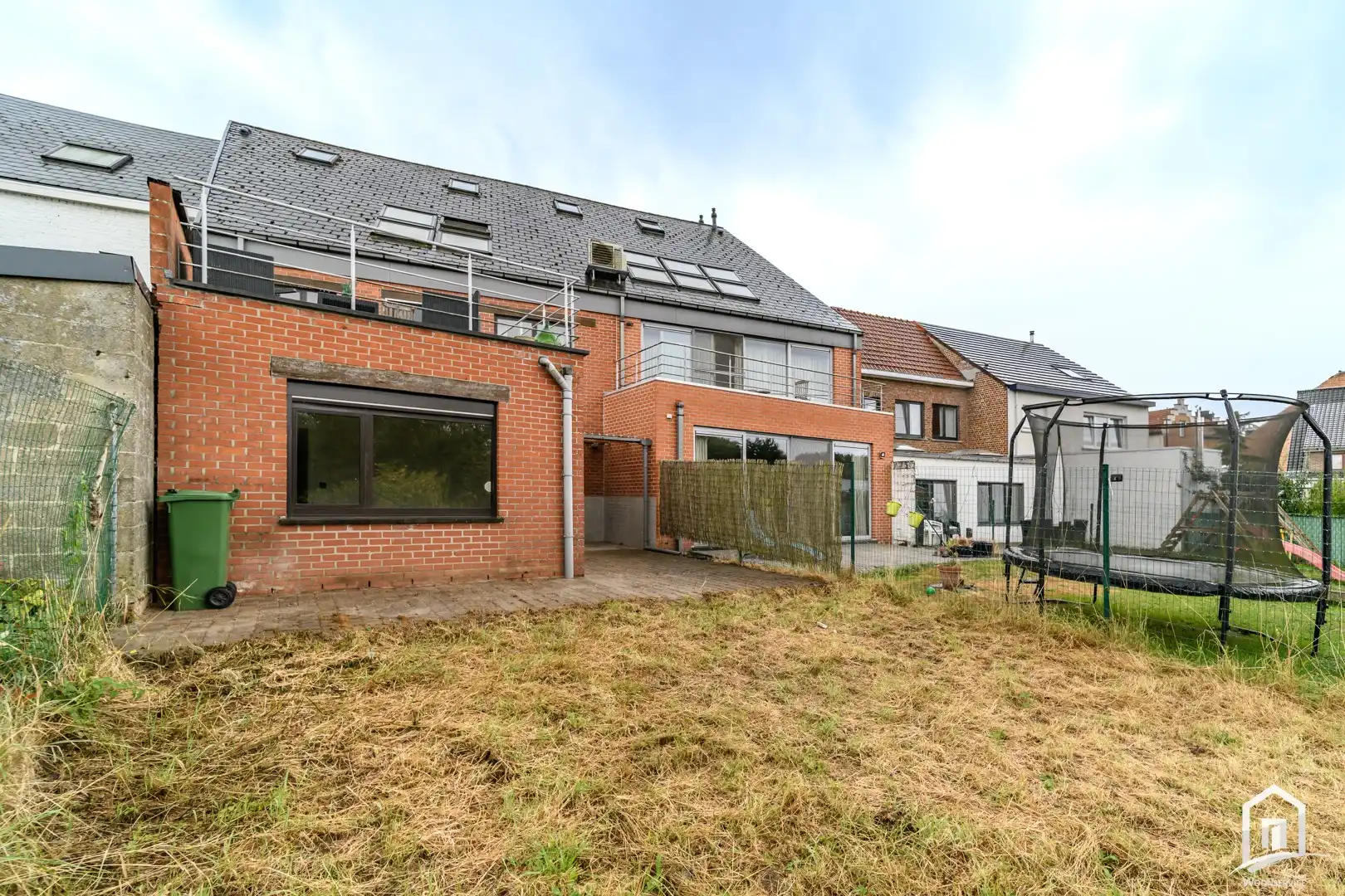 Totaal gerenoveerd gelijkvloers-appartement met tuintje foto 21