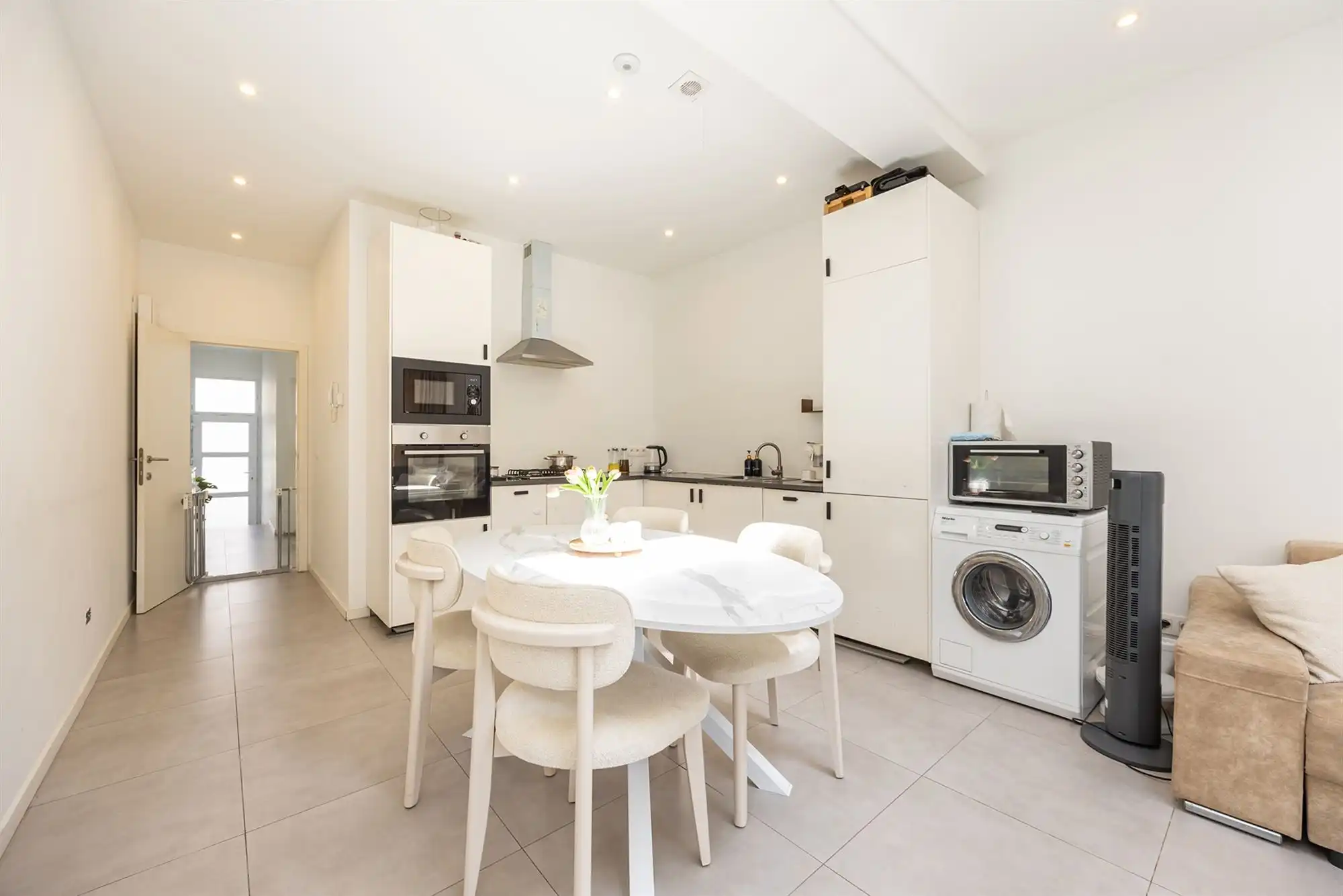 Instapklaar eengezinswoning met 3 slaapkamers en tuin foto 7