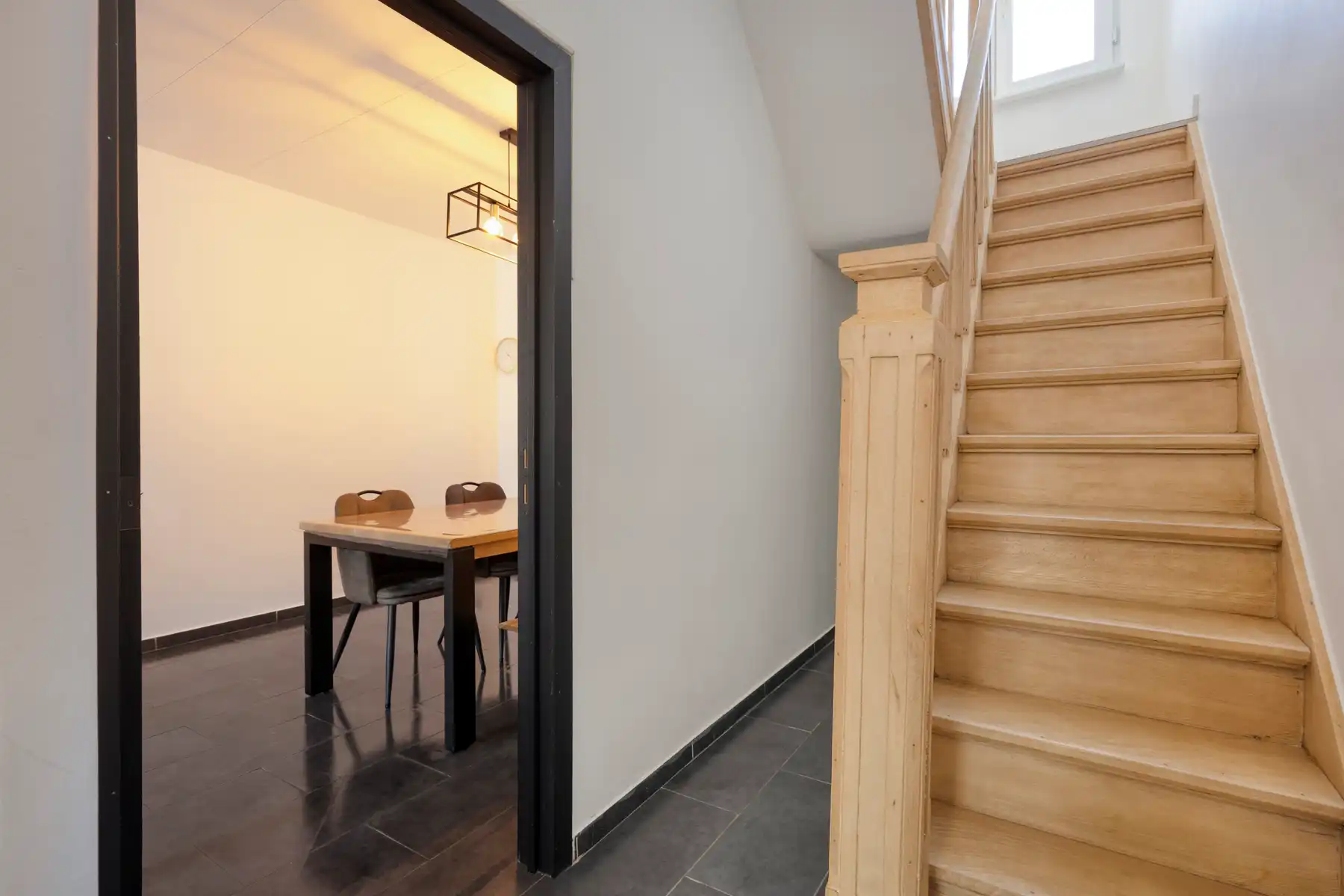 Energiezuinige en instapklare gezinswoning met garagebox foto 3