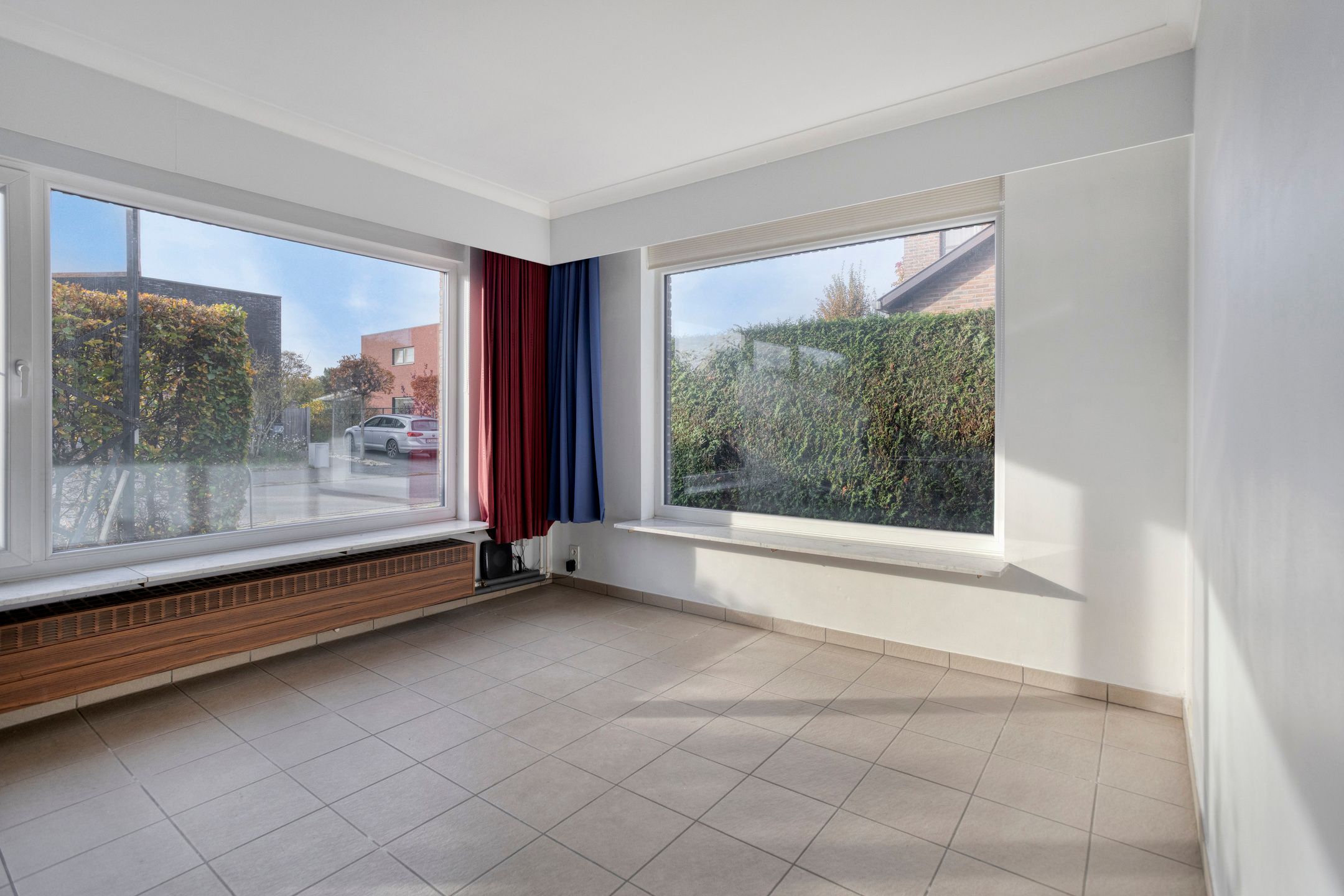 Halfopen bebouwing op uitstekende locatie foto 5