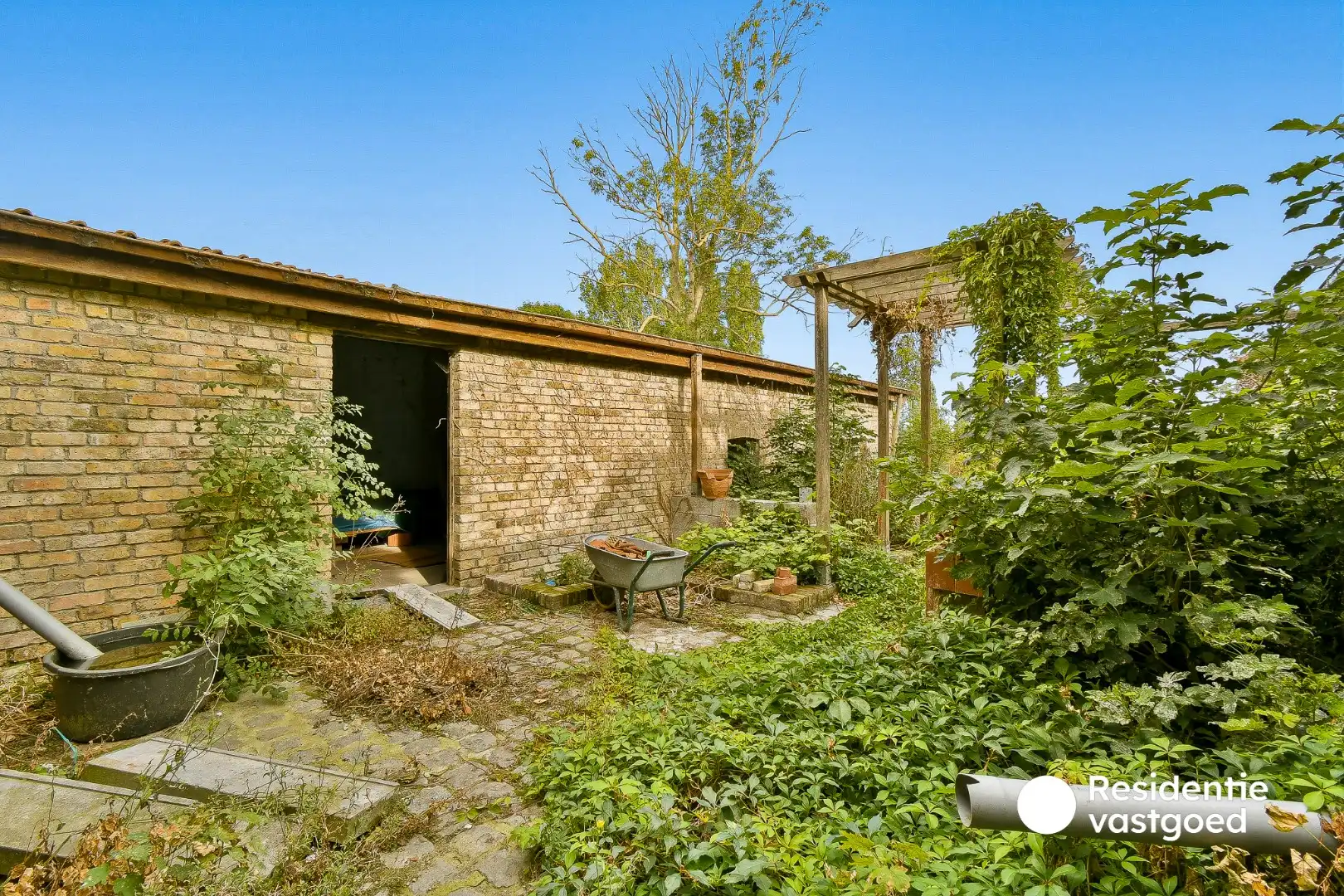 Ruime woning met uitzonderlijk veel mogelijkheden en prachtig zicht vanuit de tuin foto 30