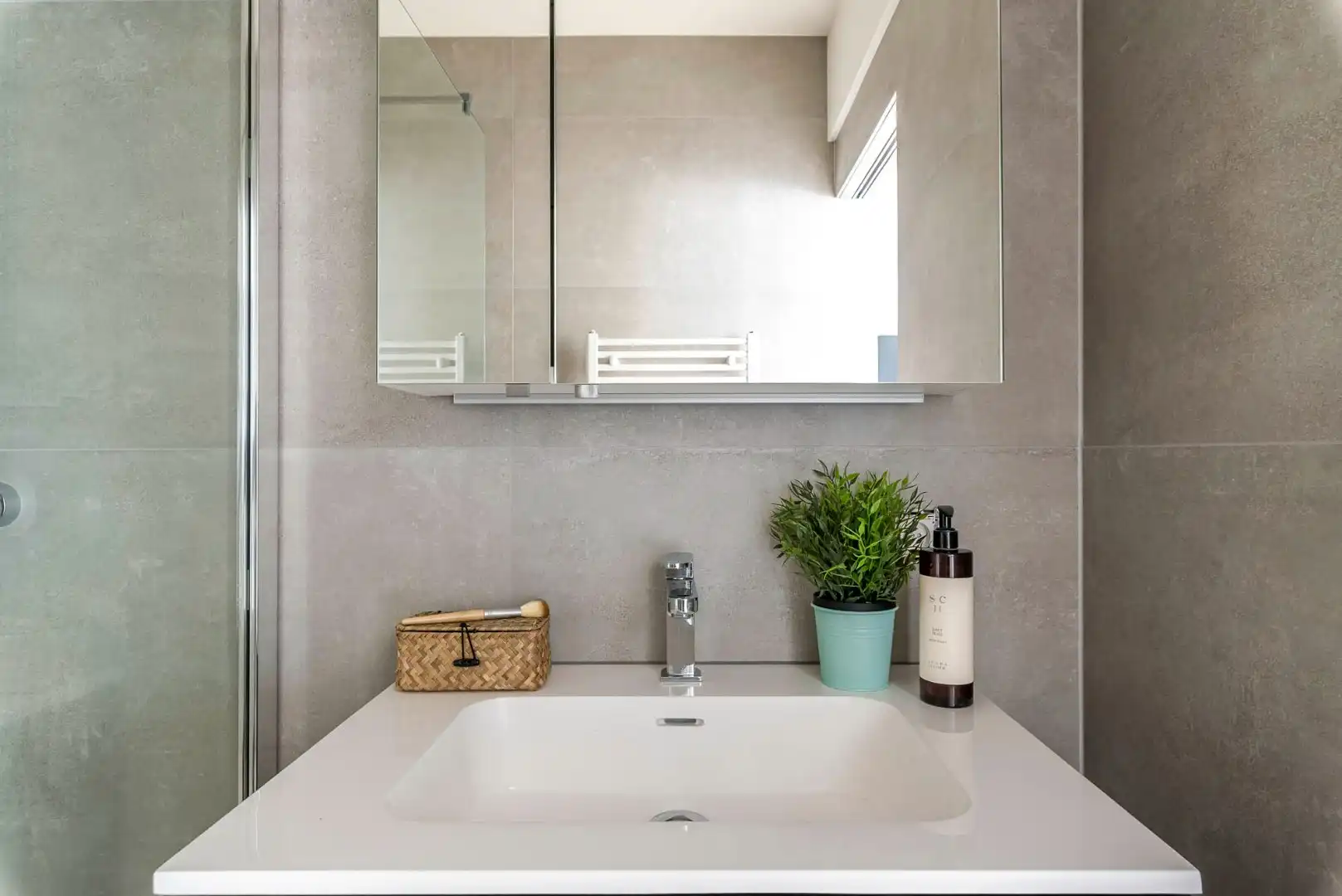 Luxueus gerenoveerd appartement op topligging foto 8