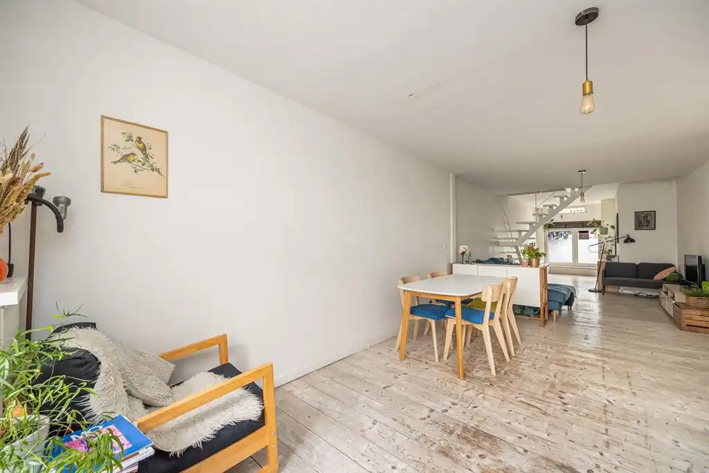 Instapklare woning met groene tuin foto 10