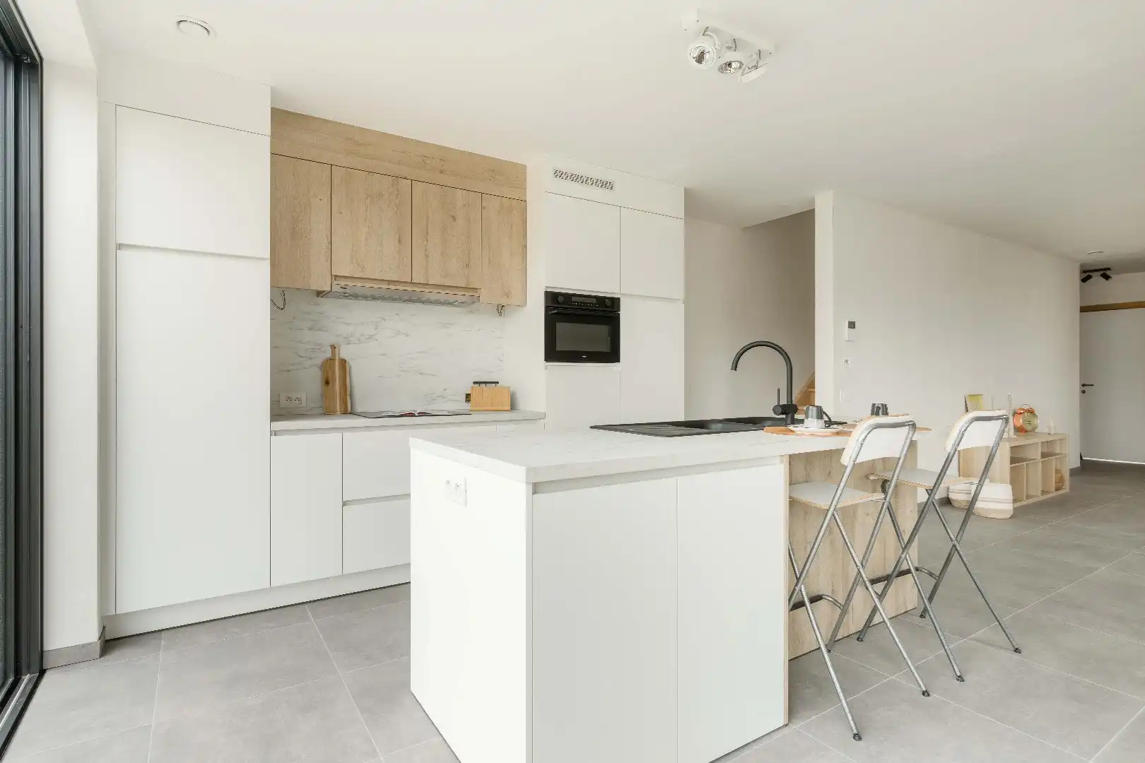INSTAPKLARE ENERGIEZUINIGE NIEUWBOUWWONING MET 3 SLPKS | TUIN foto 9