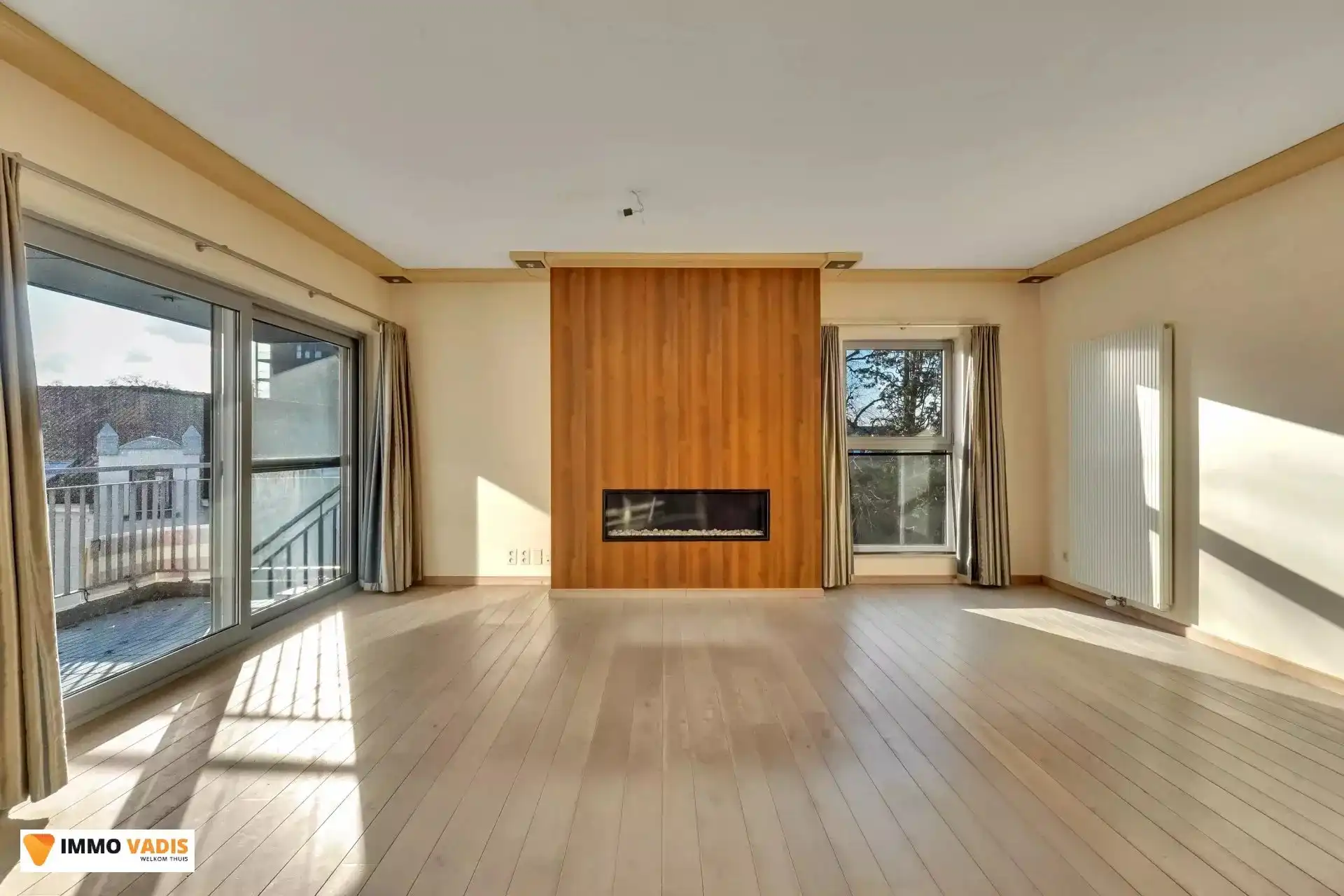 Ruim appartement met twee slaapkamers, terras en ondergrondse parkeerplaats foto 8