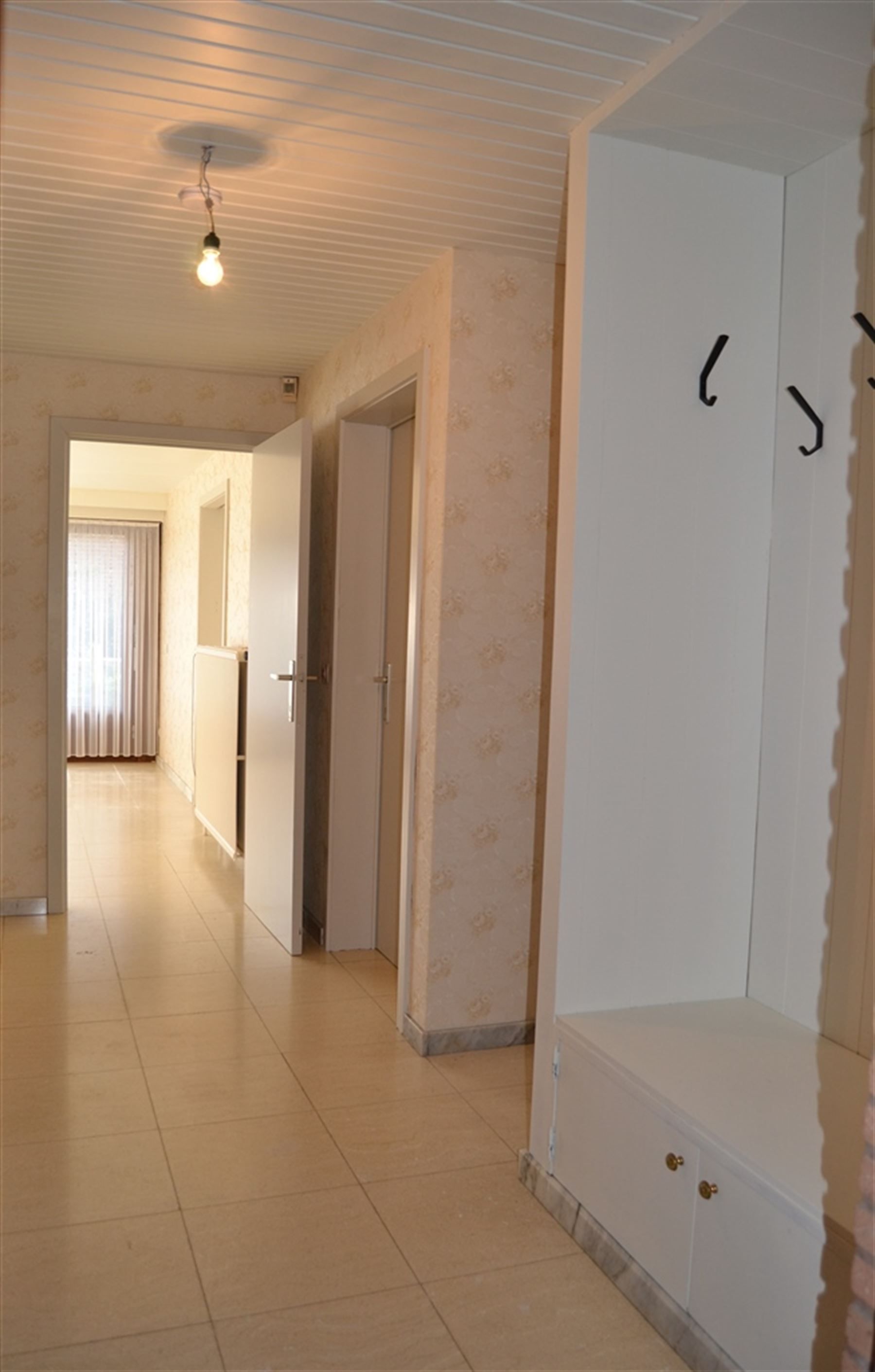 Rustig gelegen gelijkvloers appartement te Bissegem foto 3