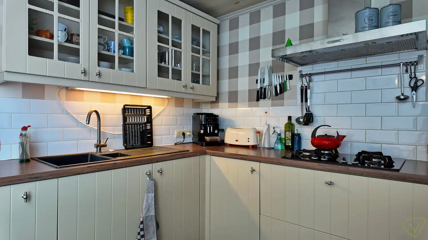 Gezellige instapklare woning met zonnig koertje in Eeklo! foto 7