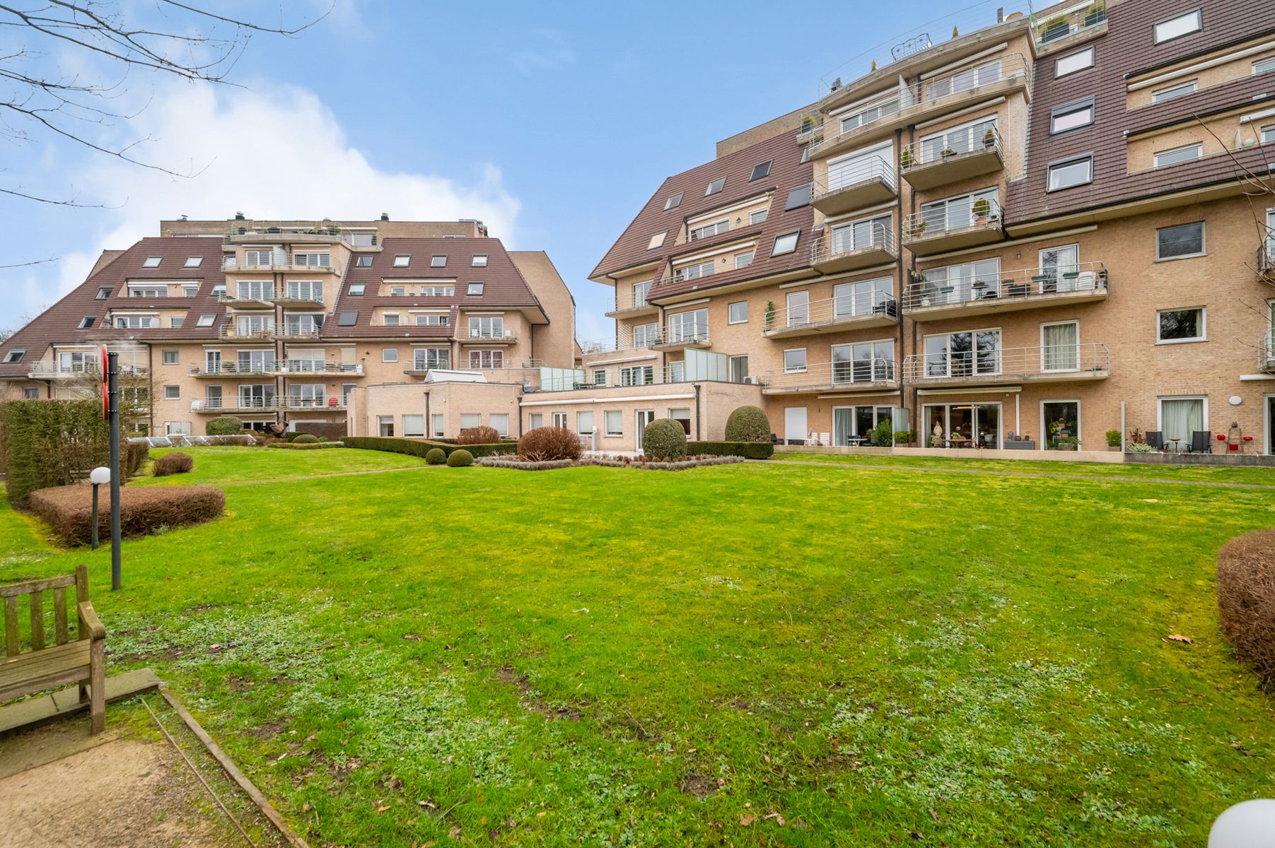 Gerenoveerde serviceflat in residentie Mayflower! foto 18