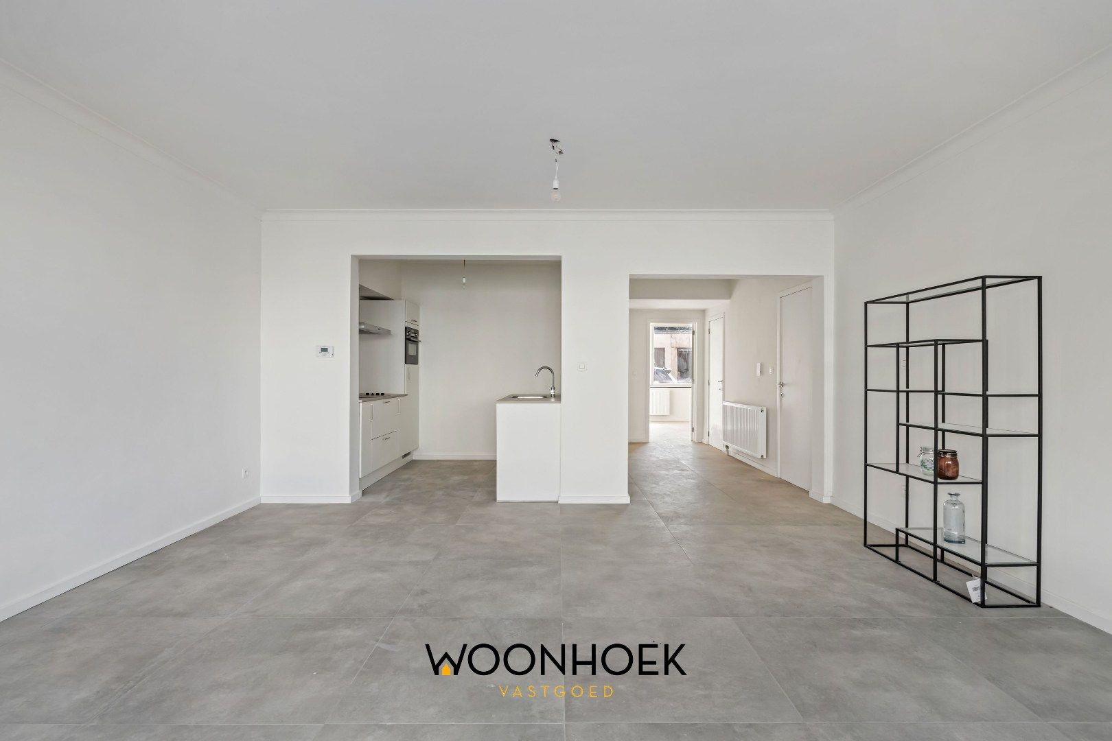 Gerenoveerd appartement op toplocatie te Belsele! foto {{pictureIndex}}