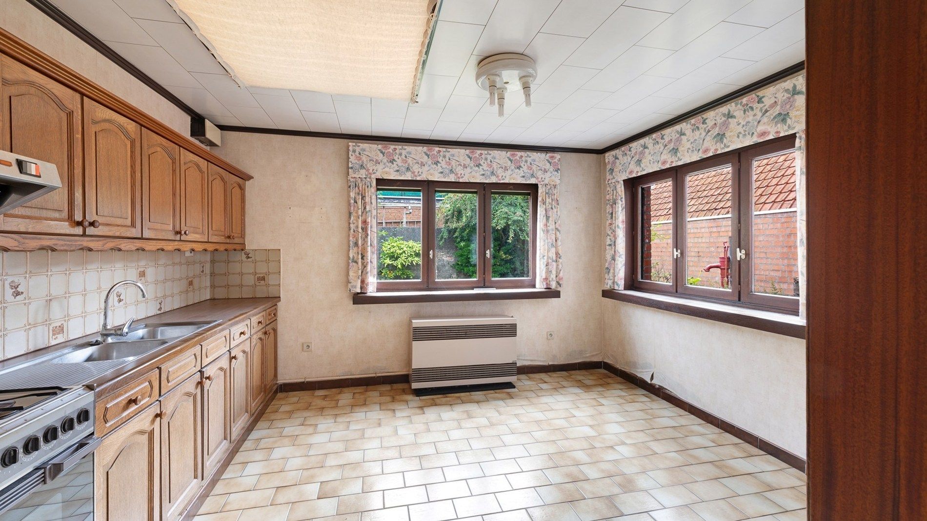 Breed woonhuis met diepe garage te Westkapelle foto 10