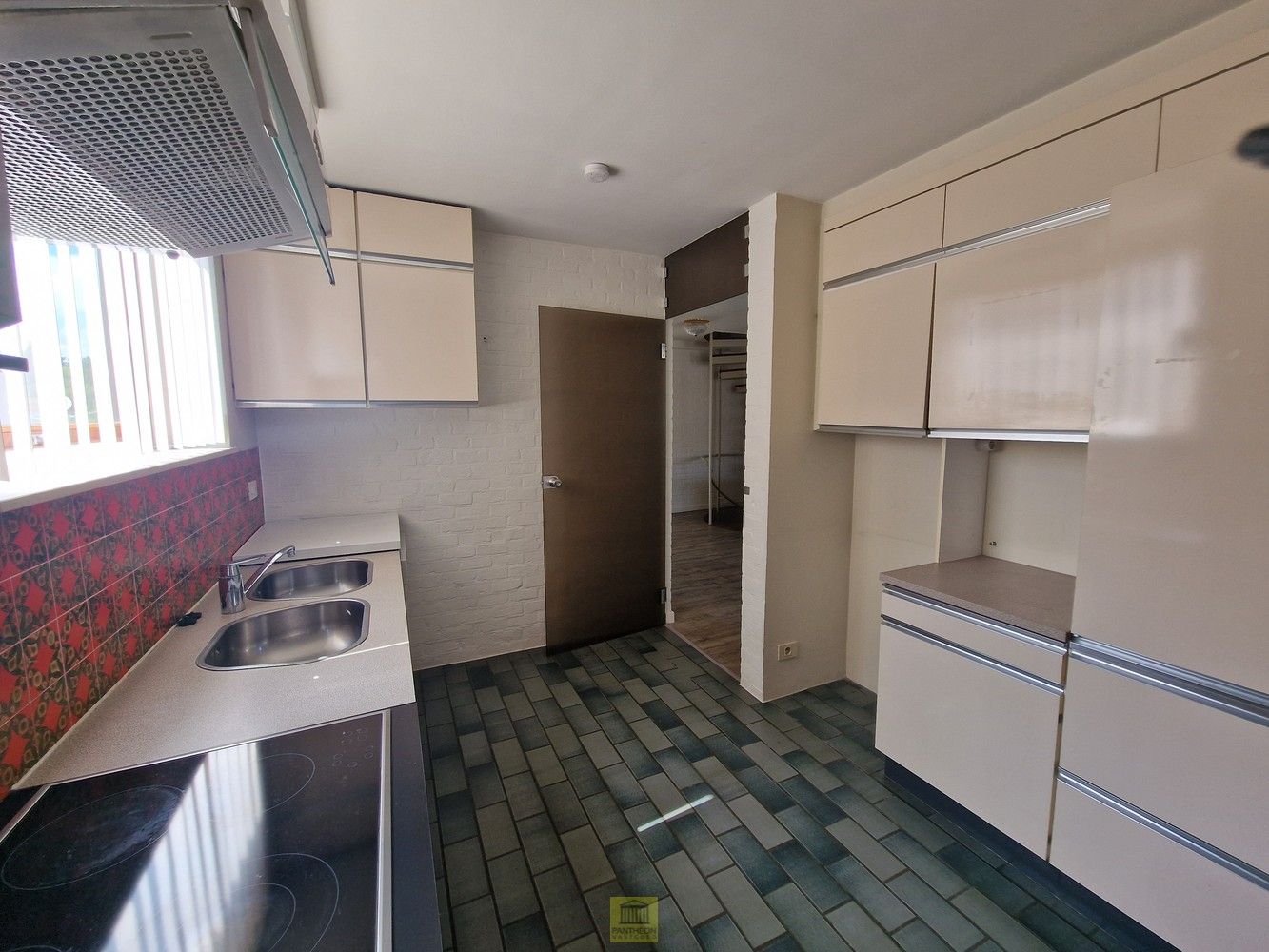 Karaktervolle woning met unieke indeling in Denderhoutem foto 10