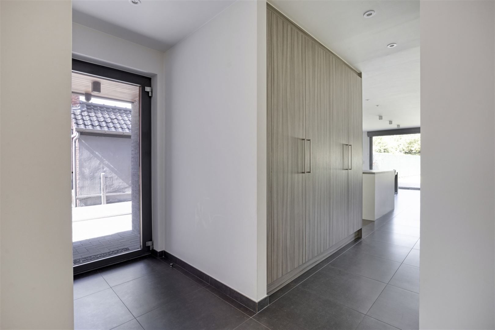 TE KOOP: Ruim appartement met tuin te Heusden-Zolder!  foto 11