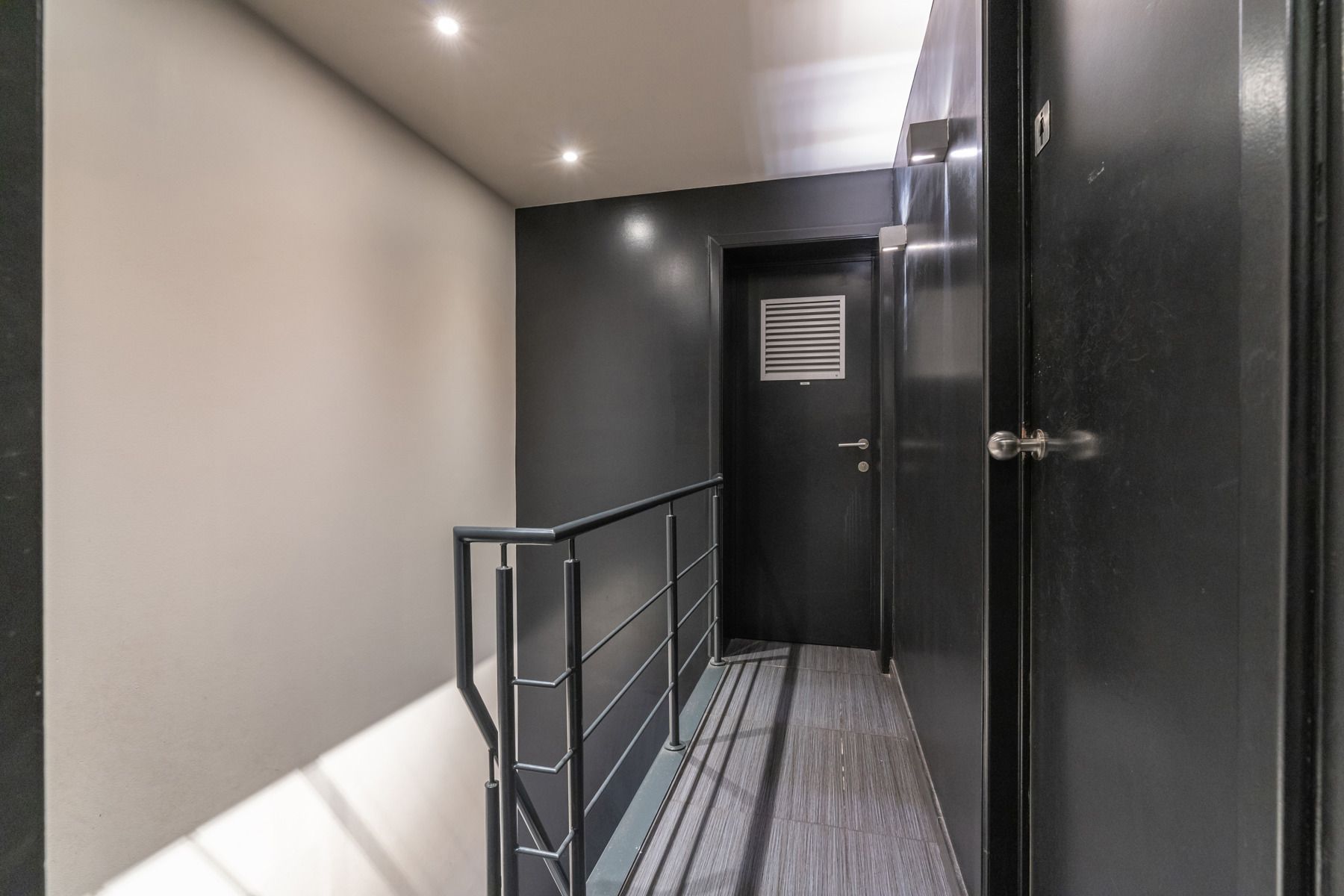 Prachtig commercieel pand met stadstuin in het hart van Aartselaar foto 34