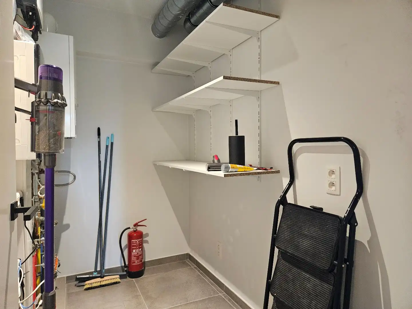 Recent appartement met 2 slaapkamers in OLV-Olen! foto 11