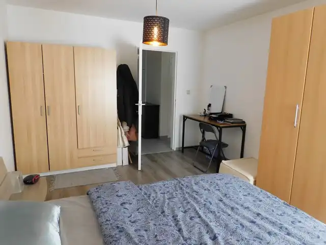 Gezellig appartement met drie slaapkamers en terras foto 10