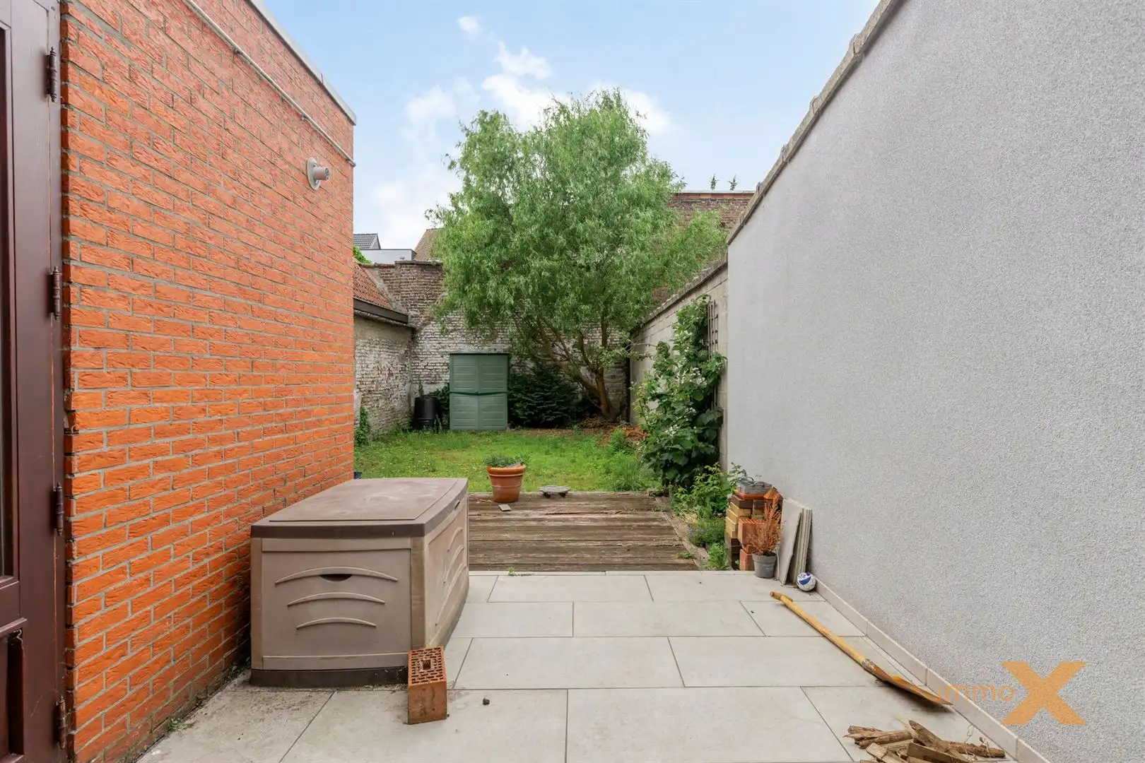GROTE STADSWONING MET GARAGE EN TUIN foto 27