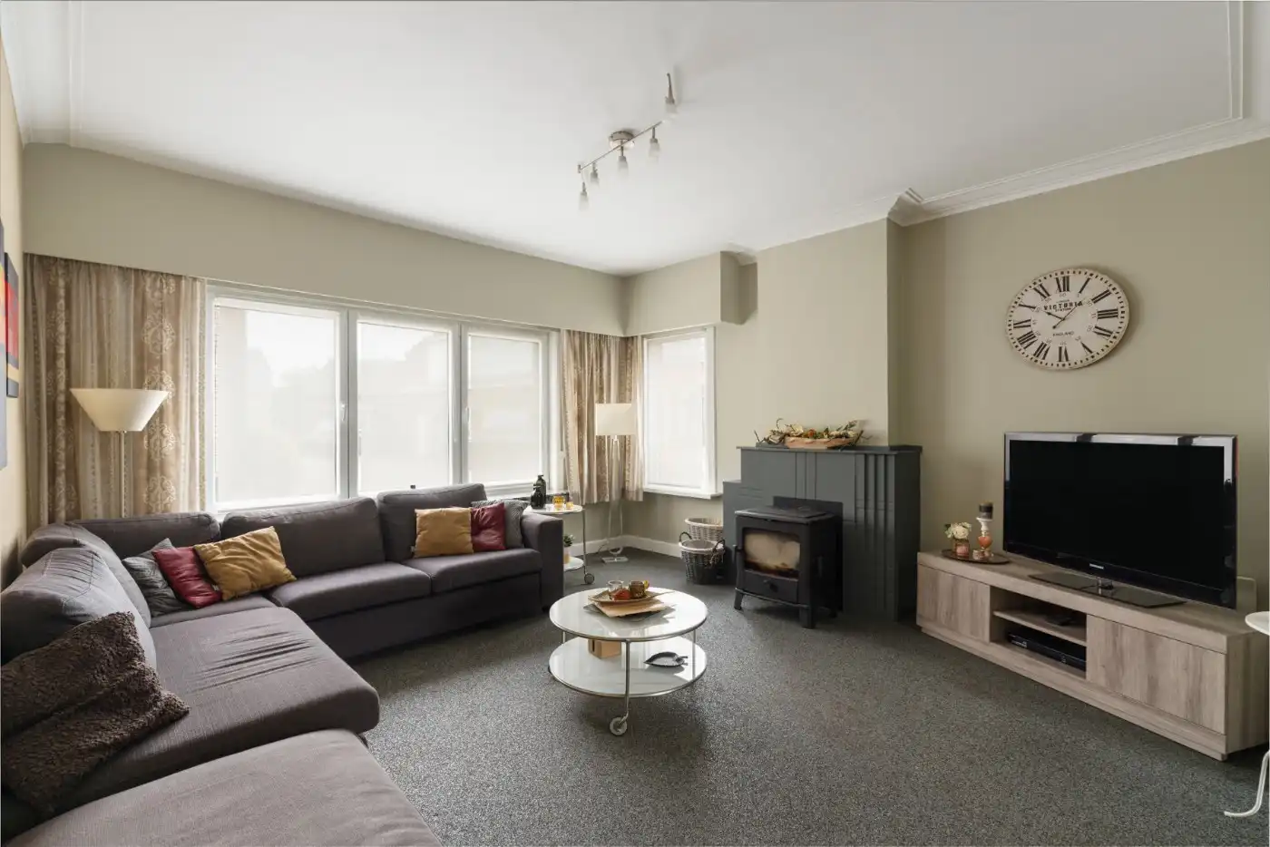 Verrassend ruime, instapklare woning met 3 slpk. en zuid-west koertje foto 4