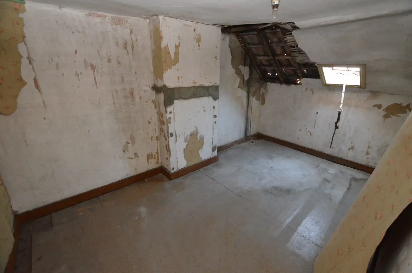 Te renoveren woonhuis foto 11