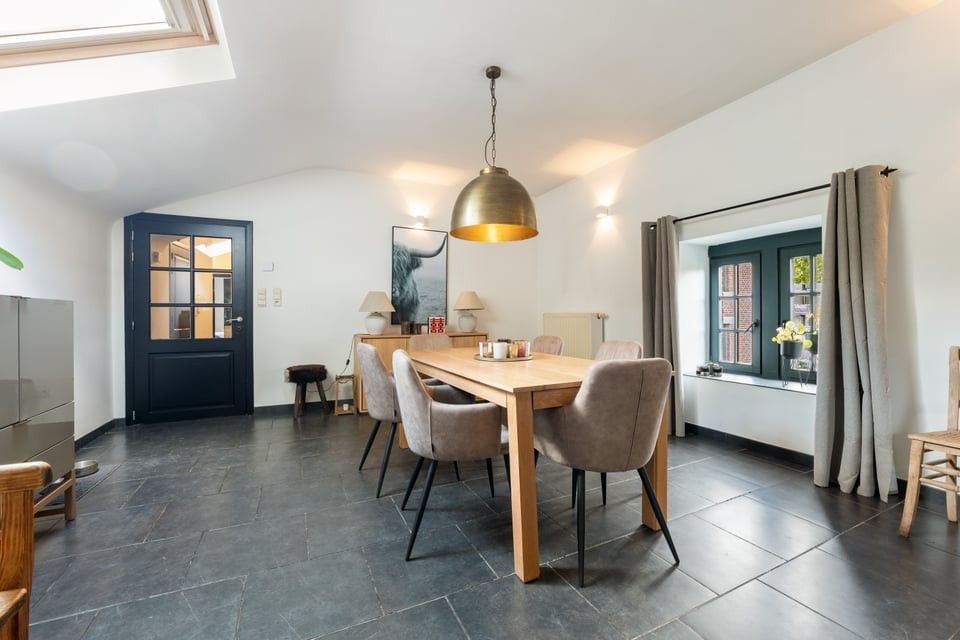 INSTAPKLAAR APPARTEMENT MET 2 SLKS, 2 AUTOSTAANPLAATSEN EN GEMEENSCHAPPELJKE TUIN OP TOPLOCATIE foto 10