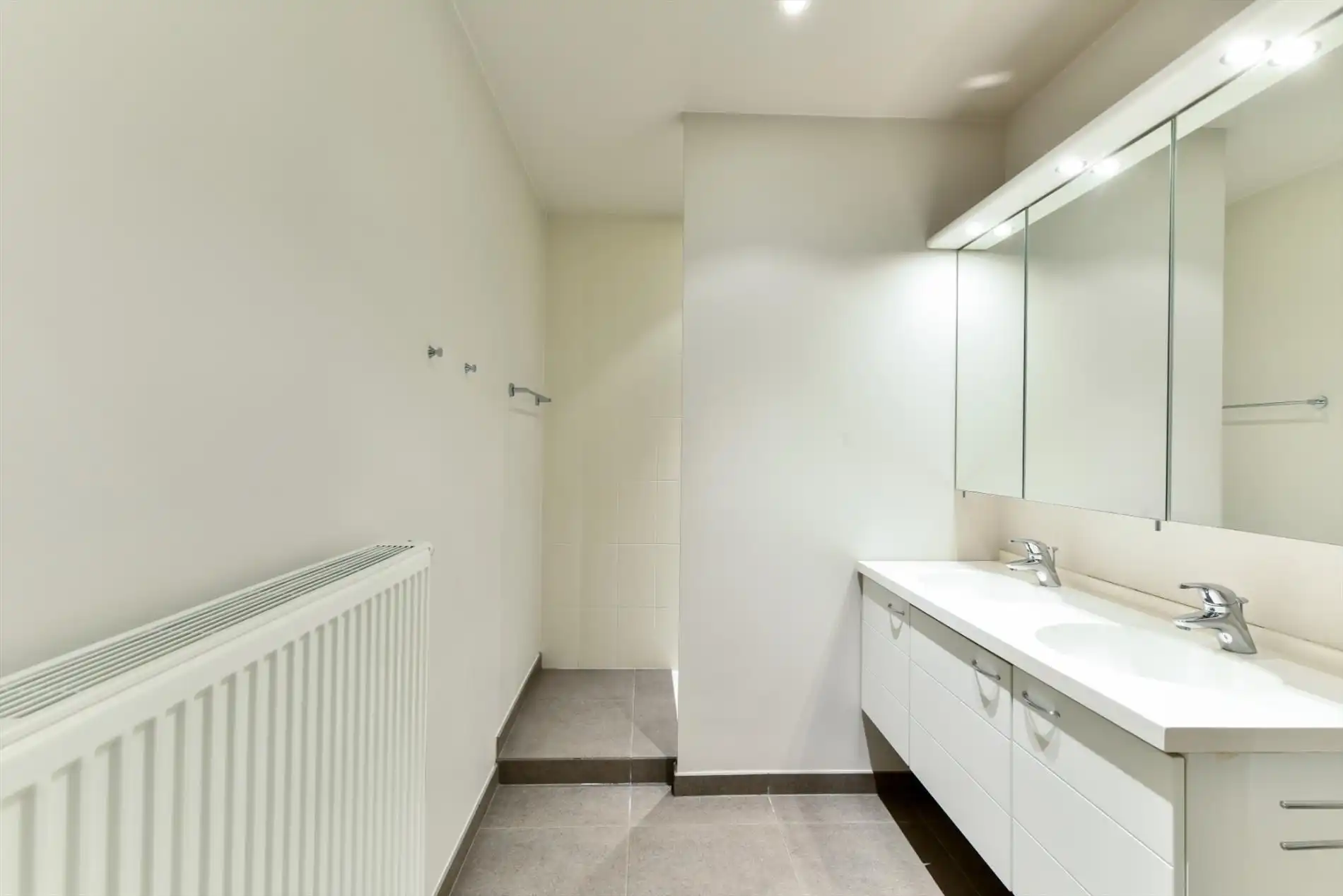 Appartement met parking te Ruddervoorde foto 11