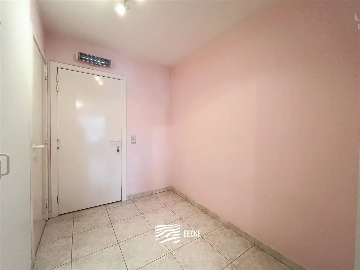 Studio met slaaphoek foto 8