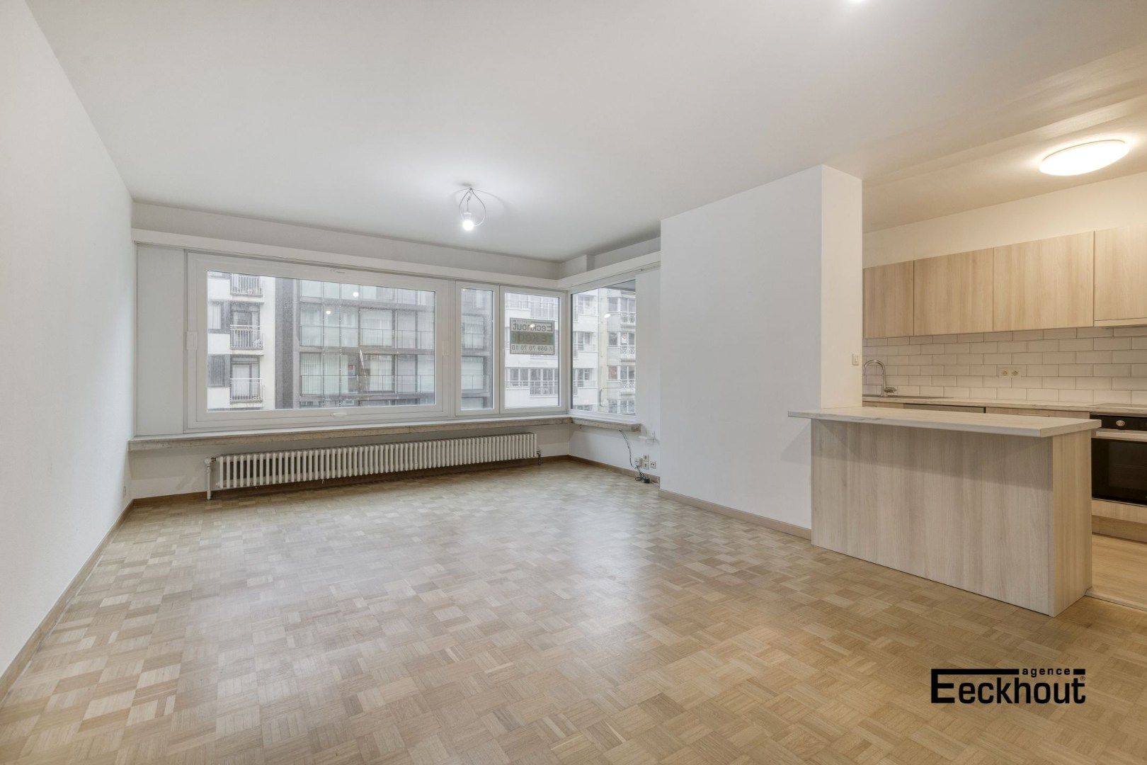 Ruim instapklaar appartement met 3 slaapkamers in centrum Oostende, met fietsenberging en dicht bij strand!  foto 4