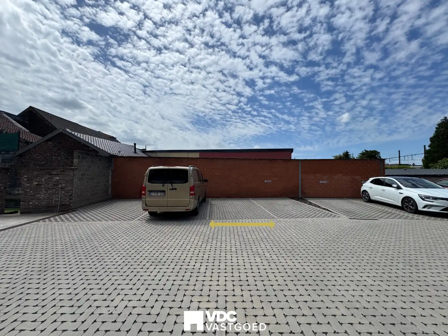 Nieuwbouwappartement met terras en autostaanplaats nabij centrum Tongeren foto 17