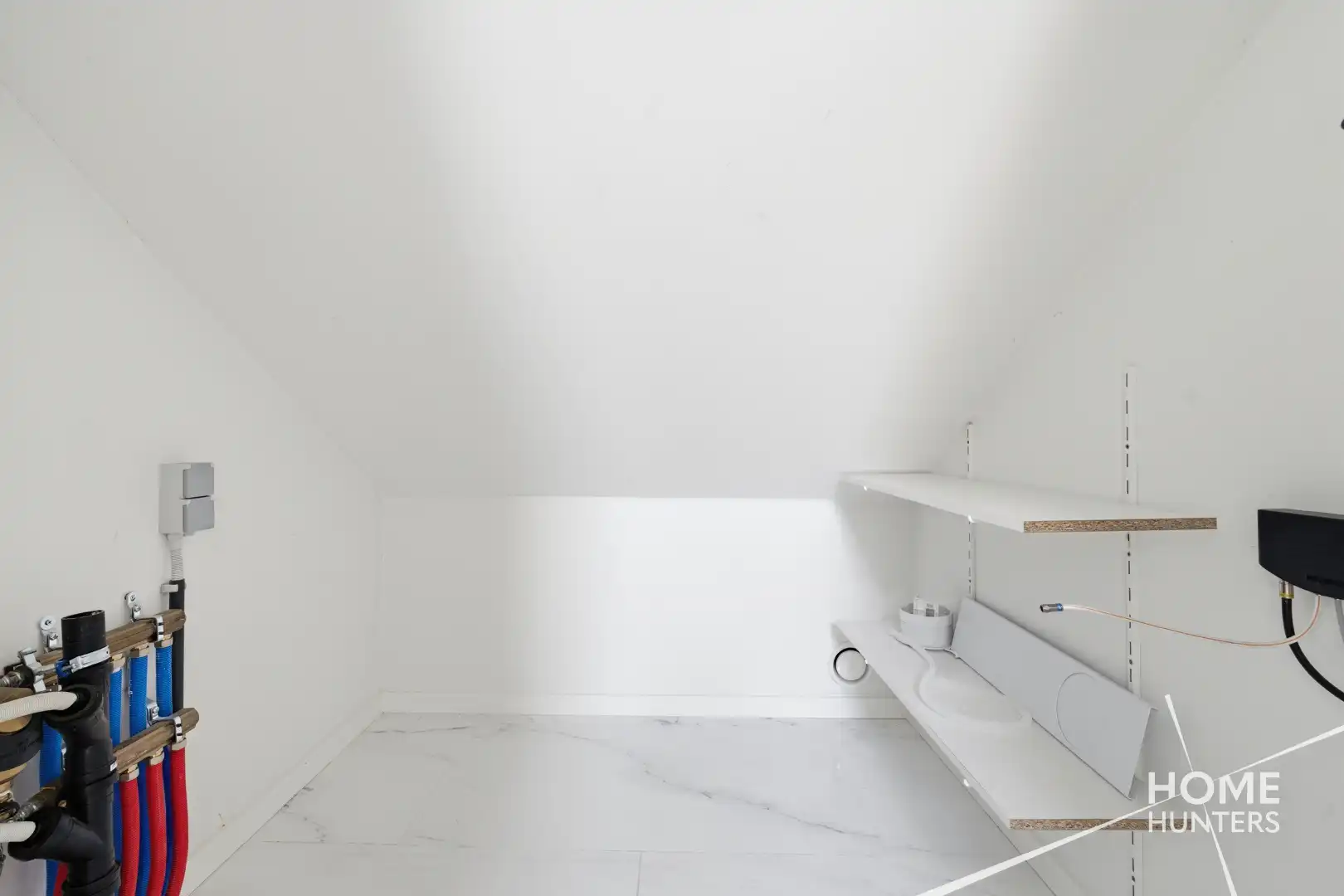 Ruim dakappartement met royaal terras en een schitterend uitzicht over Ieper foto 17