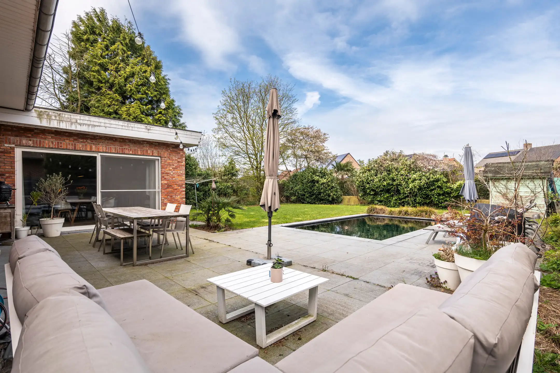 Instapklare, rustig gelegen woning met zwembad op 712m² foto 18