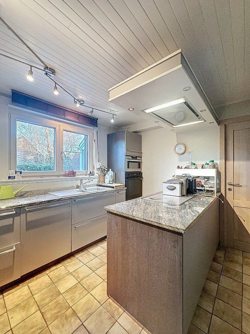 Ruime woning met tuin, terras en garage te Korbeek-Lo! foto 10