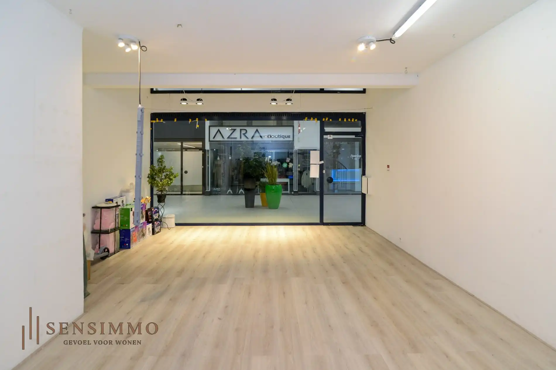 Handelspand in shopping 3 te Genk foto {{pictureIndex}}