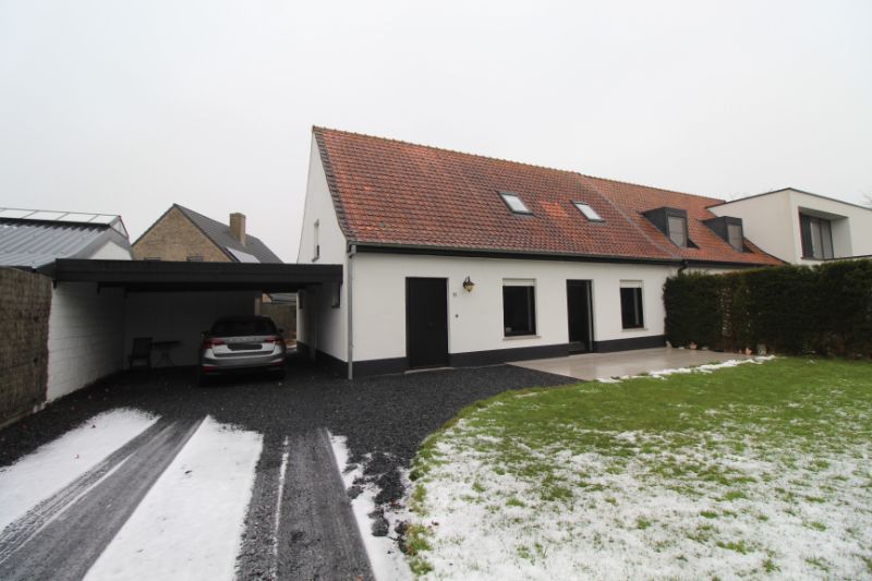 Gerenoveerde woning met drie/vier slaapkamers te Kachtem foto 17