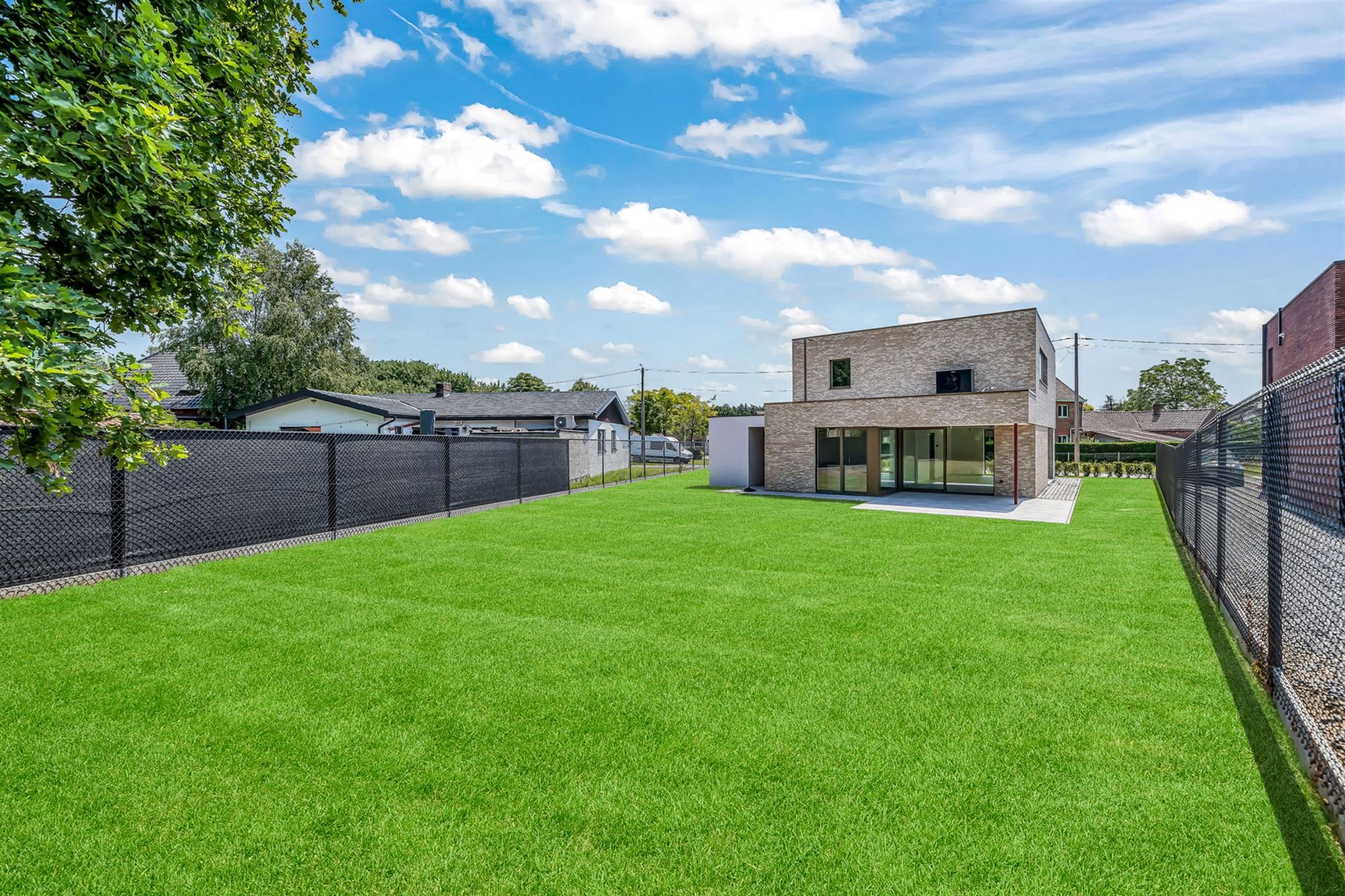 NIEUWBOUW OPEN BEBOUWING MET CARPORT OP RUSTIGE DOCH CENTRALE LIGGING TE PAAL foto 3