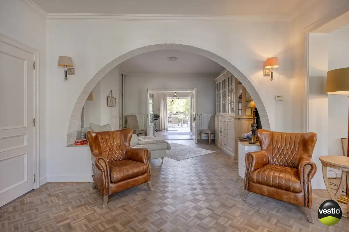 Karaktervolle villa met 4 slaapkamers, praktijkruimte en uitzonderlijke tuin te rijkhoven foto 7