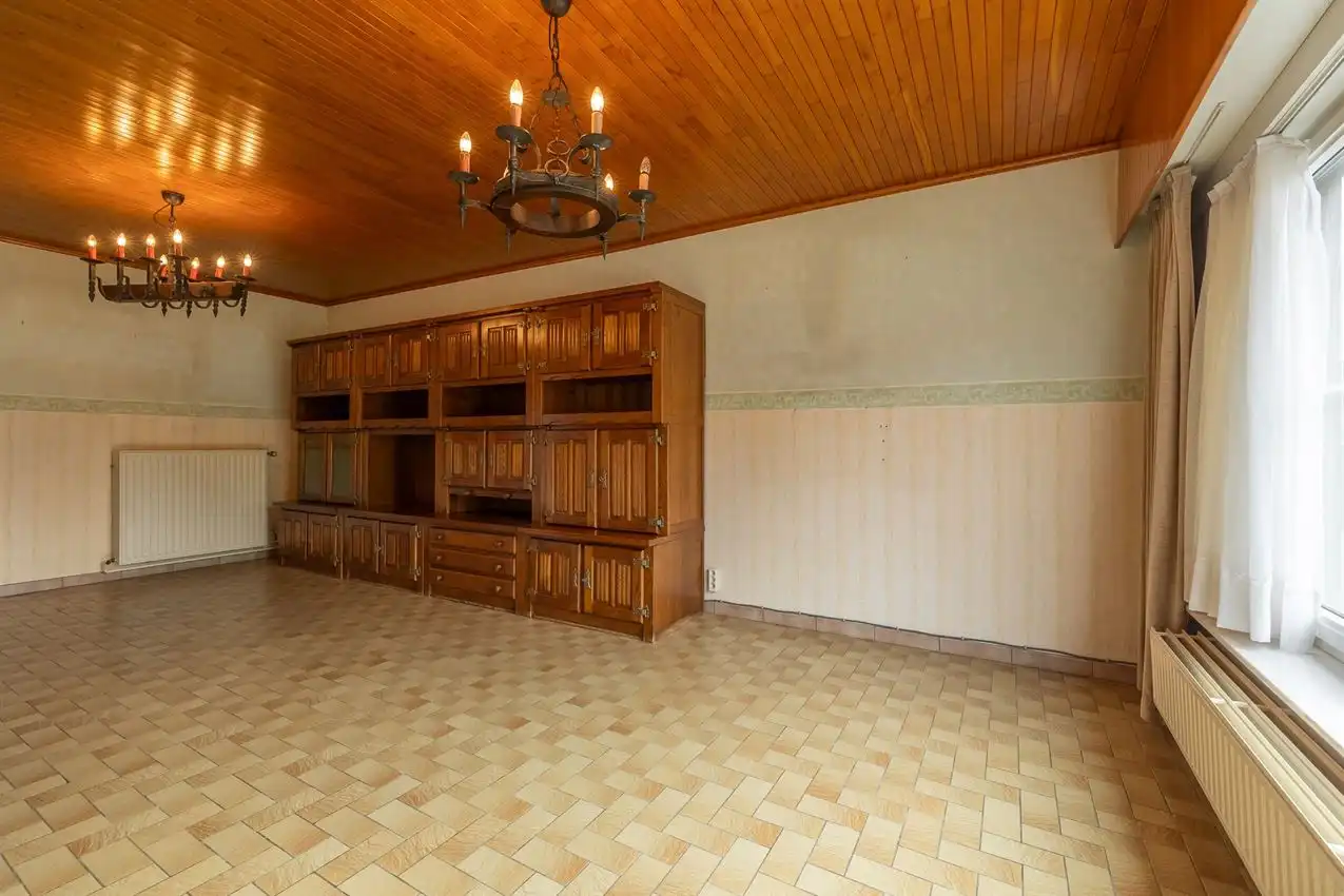 Woning met 3 slaapkamers, veranda en ruime tuin foto 26