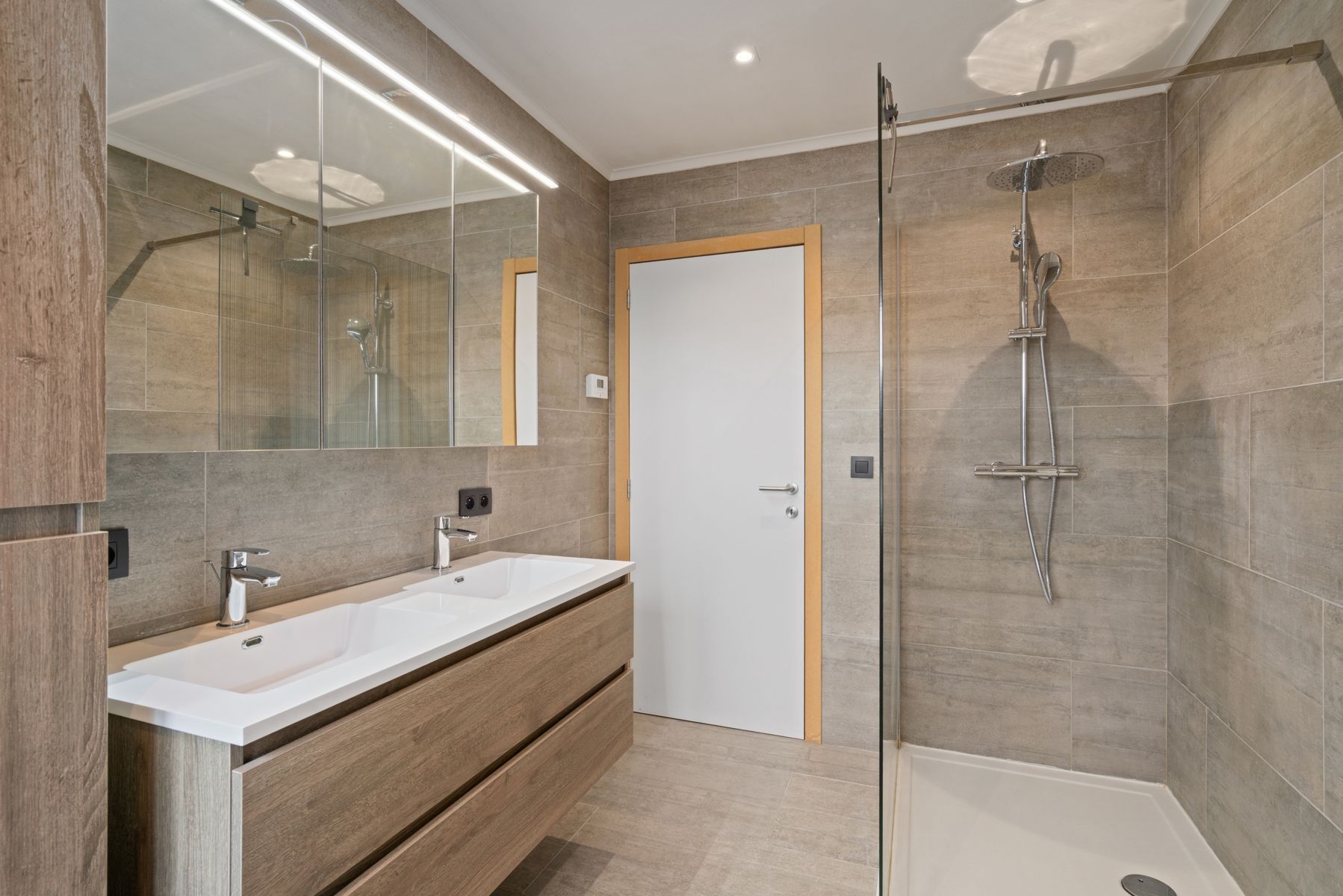 TE KOOP - Recent gerenoveerde woning met EPC B foto 11
