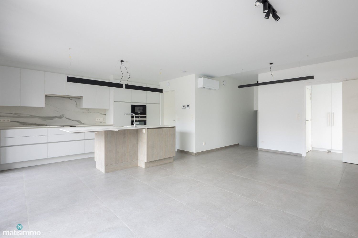 NIEUWBOUWAPPARTEMENT VOORZIEN VAN ALLE COMFORT MET TWEE SLAAPKAMERS TE MOPERTINGEN foto 6