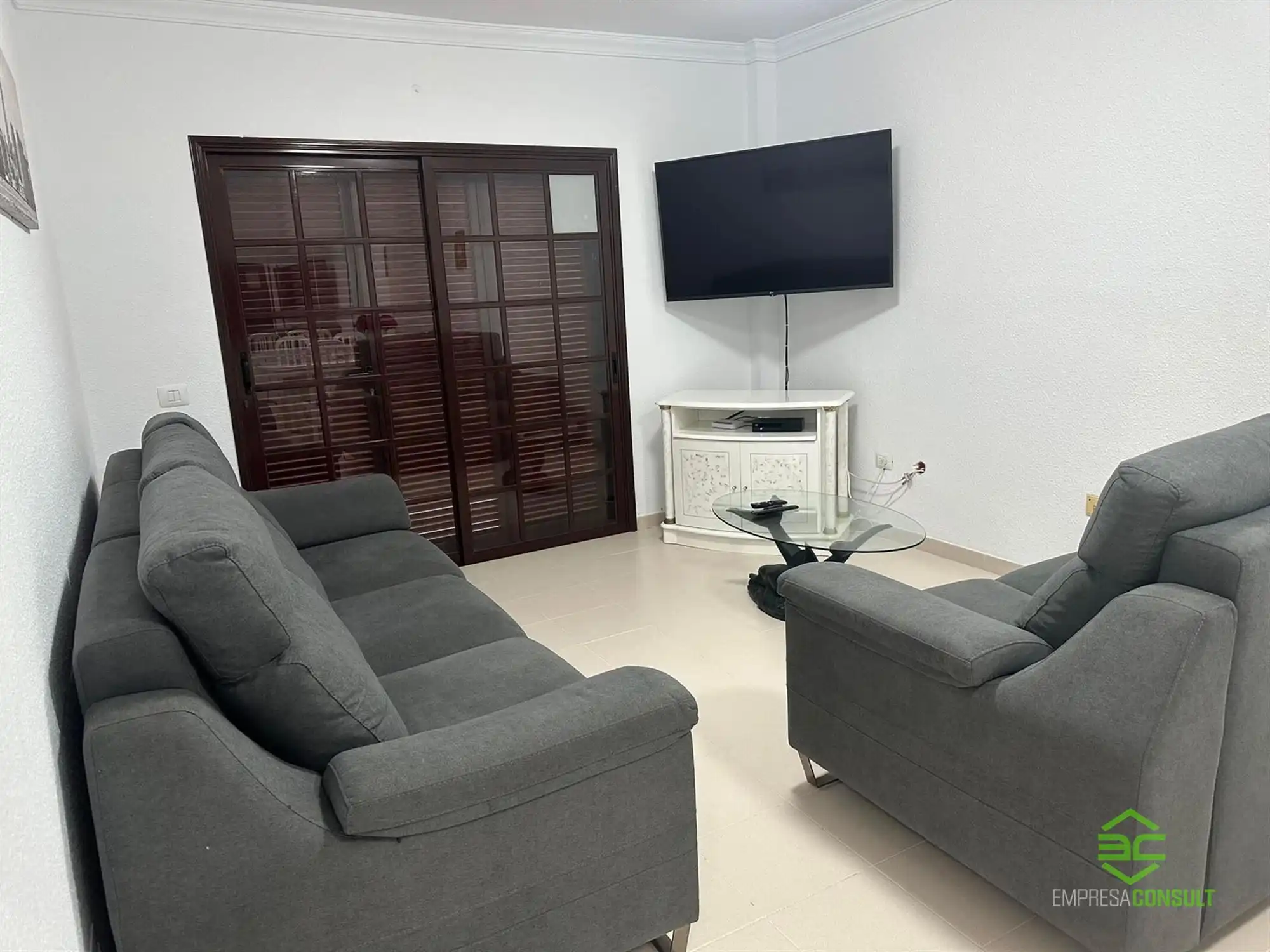 Ruim gelijkvloers appartement met terras, 3 slpk en 2 bdkmrs in Tenerife foto 4