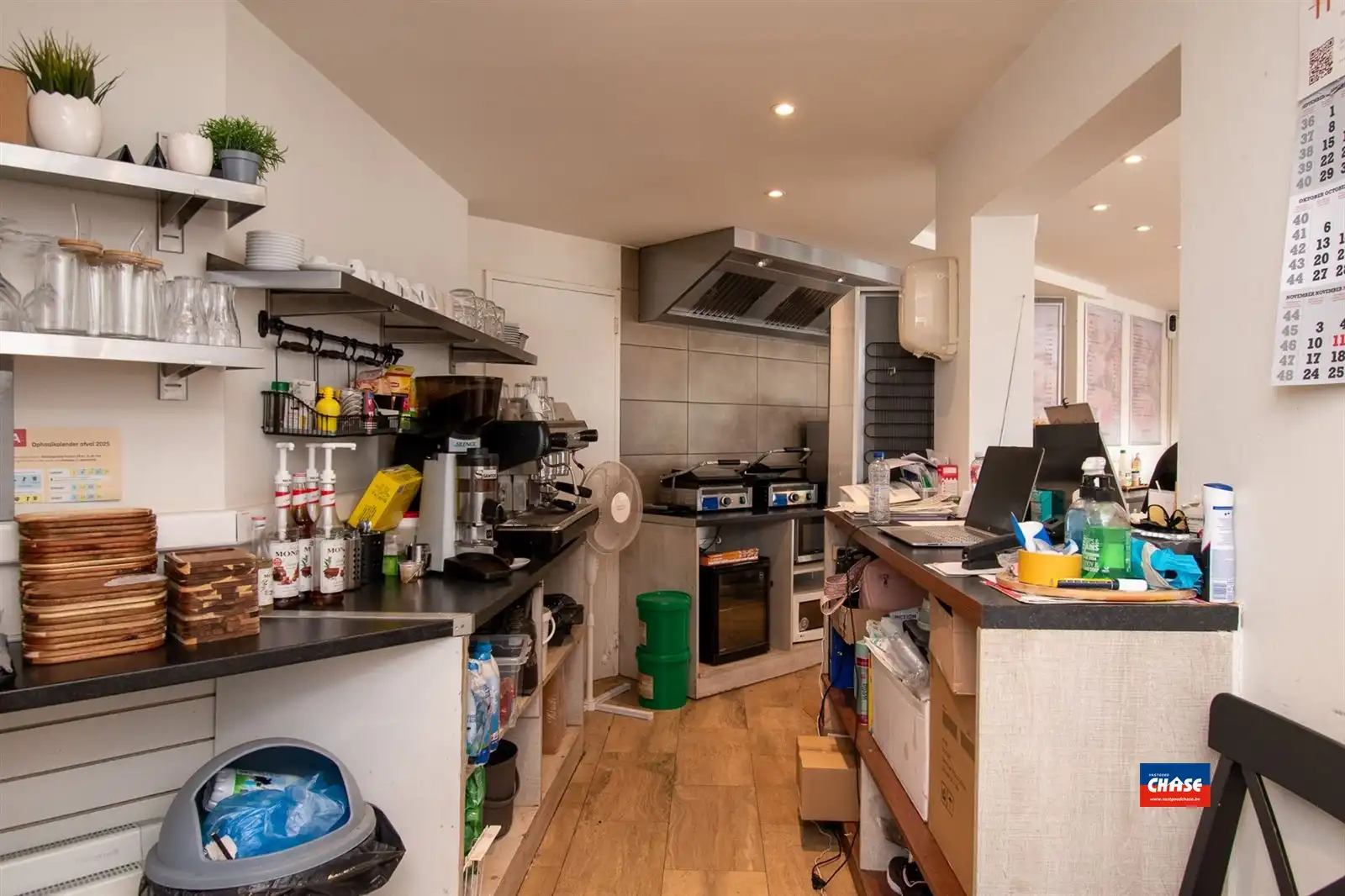 Handelspand met appartement en garagebox foto 9