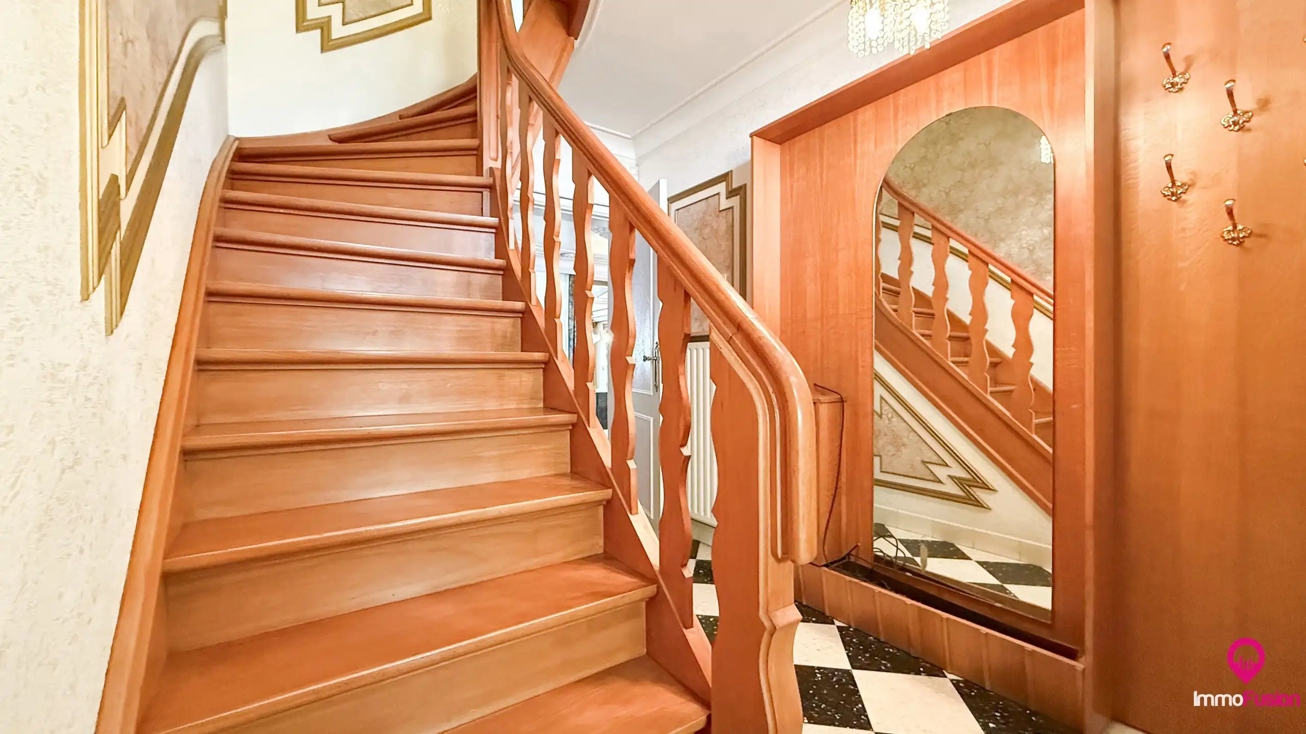 Ruime woning met 4slpk en veel privacy in rustige straat! foto 18