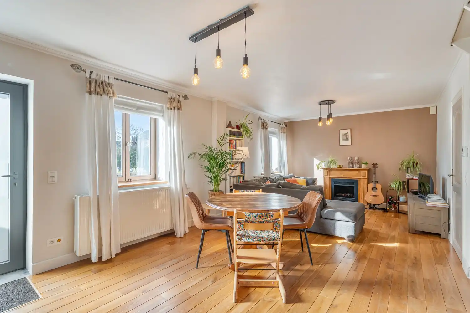 Rustig gelegen en halfopen woning met 3/4 slaapkamers en een tuin nabij de Vaart te Herent! foto 4