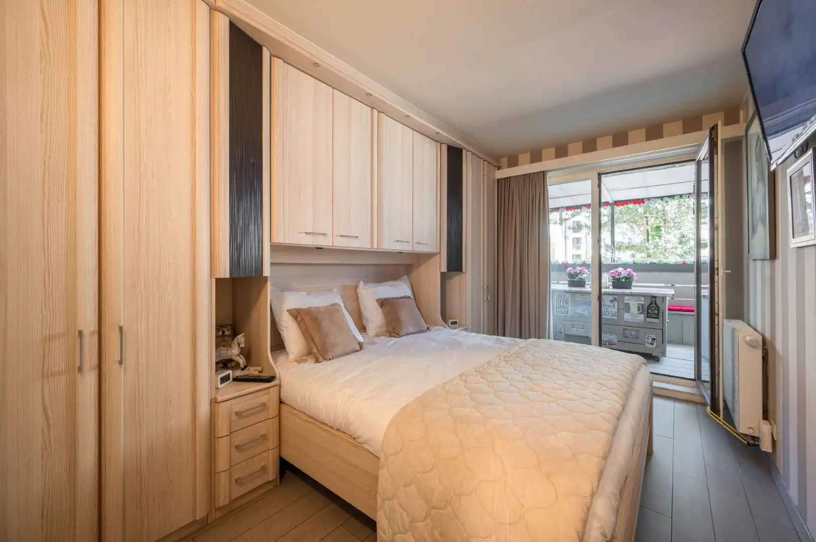 Te koop: Leuk appartement met twee terrassen op toplocatie in de Lippenslaan foto 12