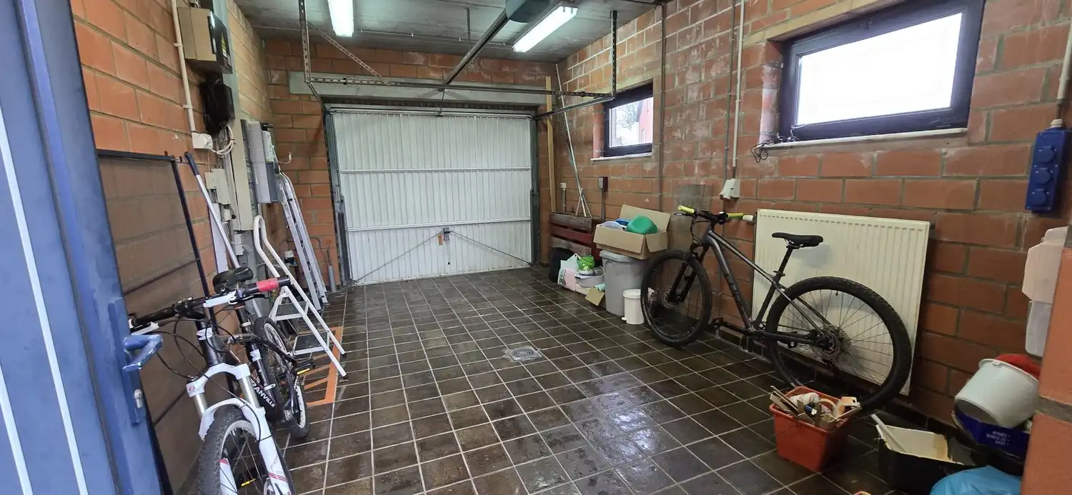 Multifunctioneel gebouw met parking, onmiddellijk beschikbaar! foto 10