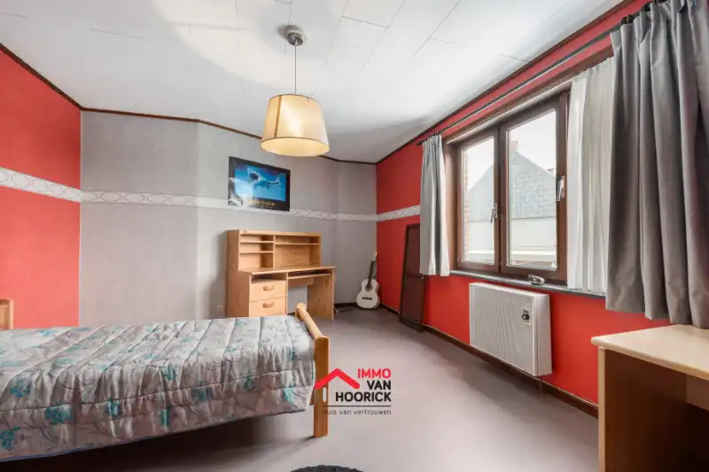 Instapklare woning met 3 slaapkamers, garage 72m² en carport 39m² !! foto 18