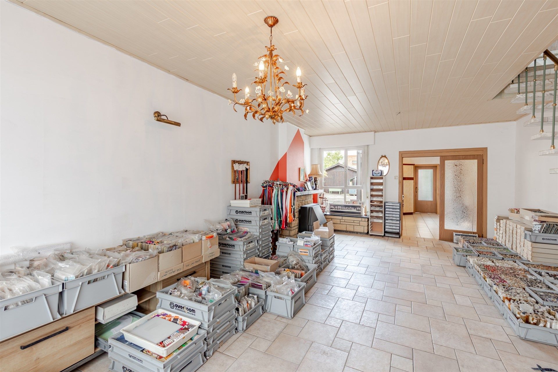 Te renoveren dubbelwoning met veel potentieel foto 4